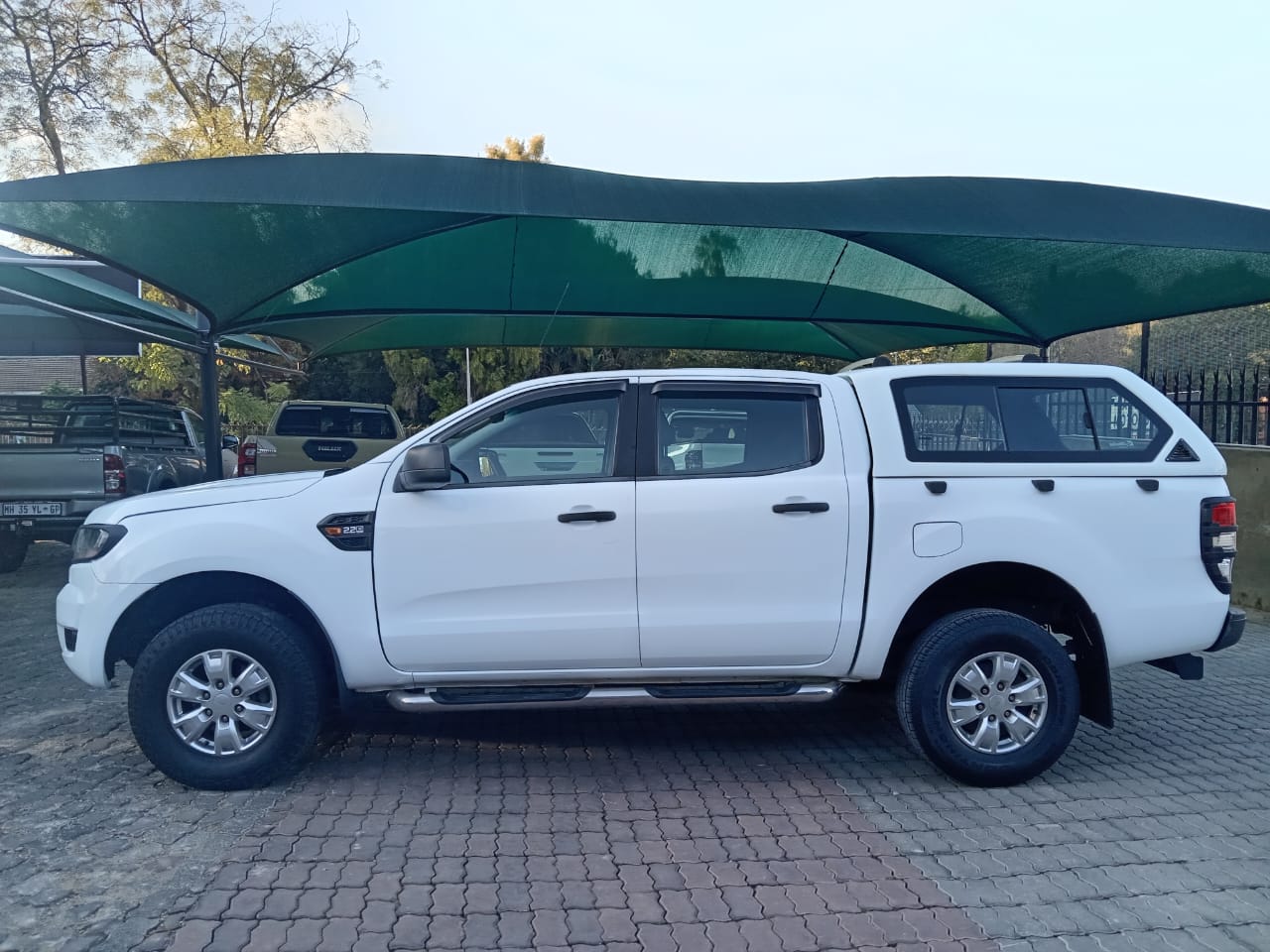
								Ford Ranger 2.2 TDCI Double cab XL full									