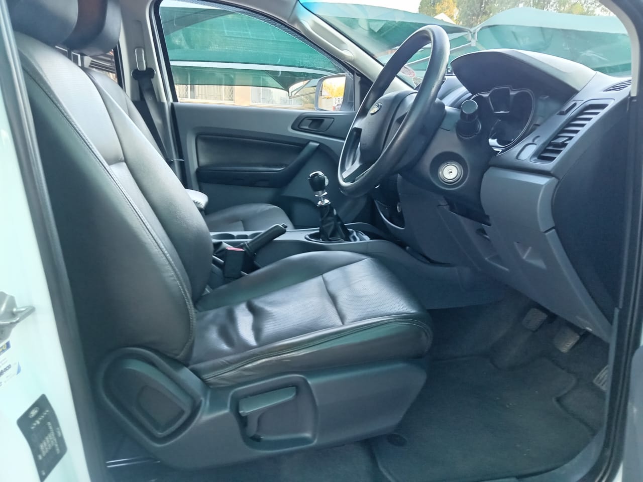 
								Ford Ranger 2.2 TDCI Double cab XL full									