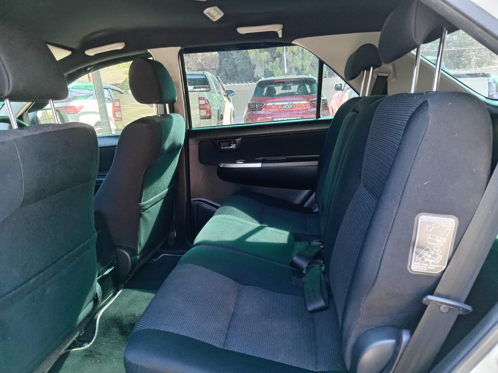 
								Toyota Fortuner 3.0 D4D 4X2 full									