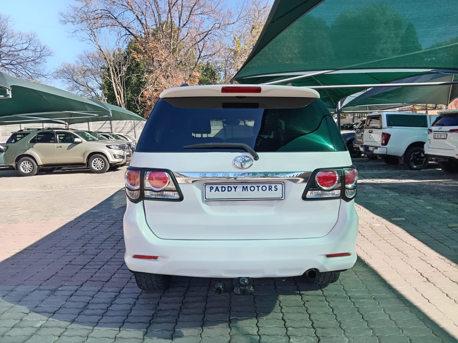 
								Toyota Fortuner 3.0 D4D 4X2 full									