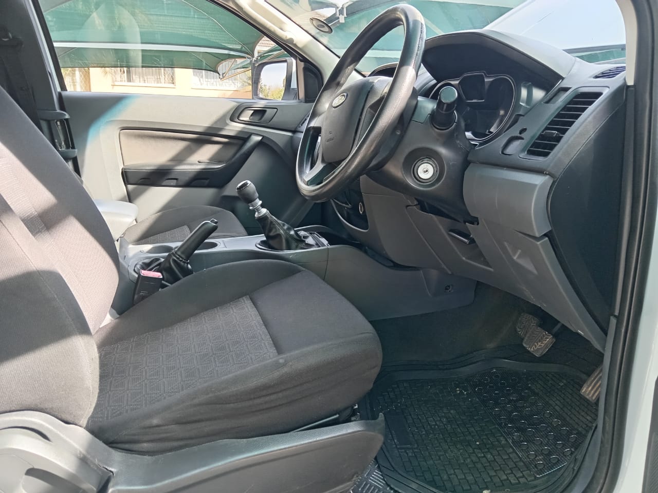 
								Ford Ranger 2.2 TDCI Extra cab XL 4×4 full									