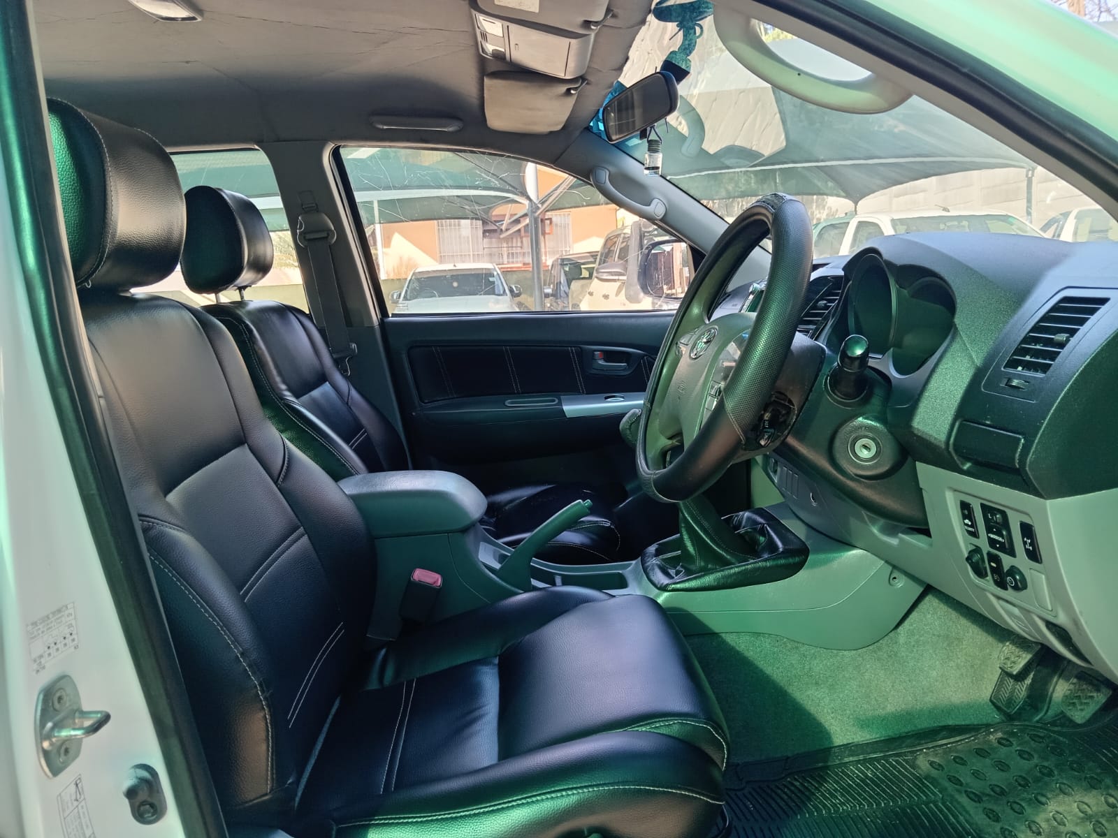 
								Toyota Hilux 3.0 D4D Double Cab 4×4. full									