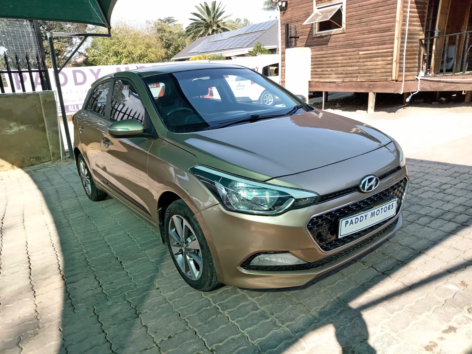 
								Hyundai i20 1.4 Motion Hatchback full									