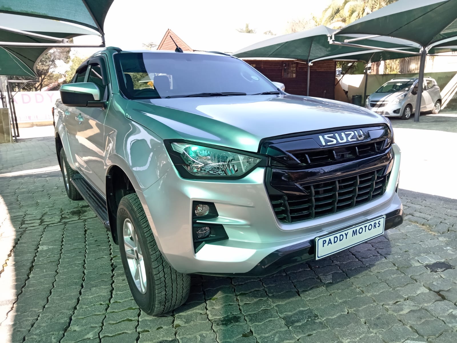 
								Isuzu D-max 1.9 DDI HR Double cab full									