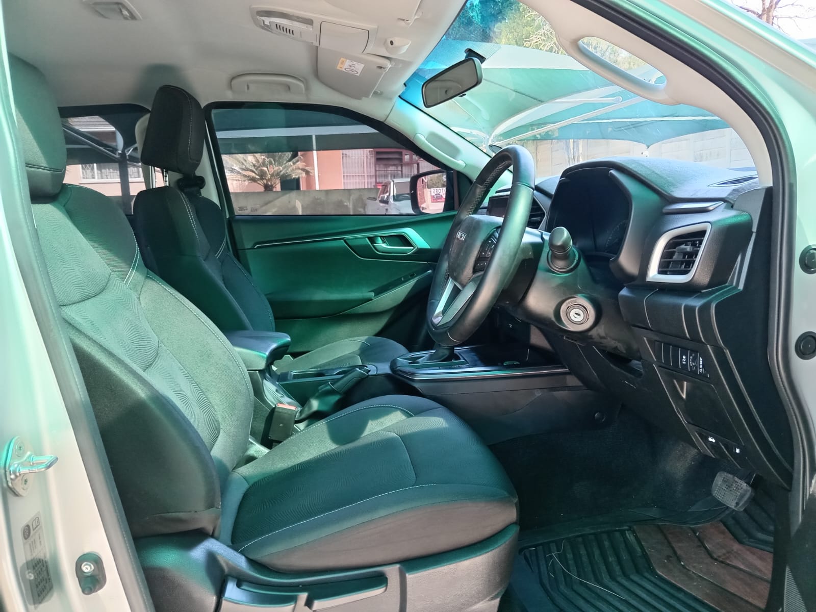 
								Isuzu D-max 1.9 DDI HR Double cab full									