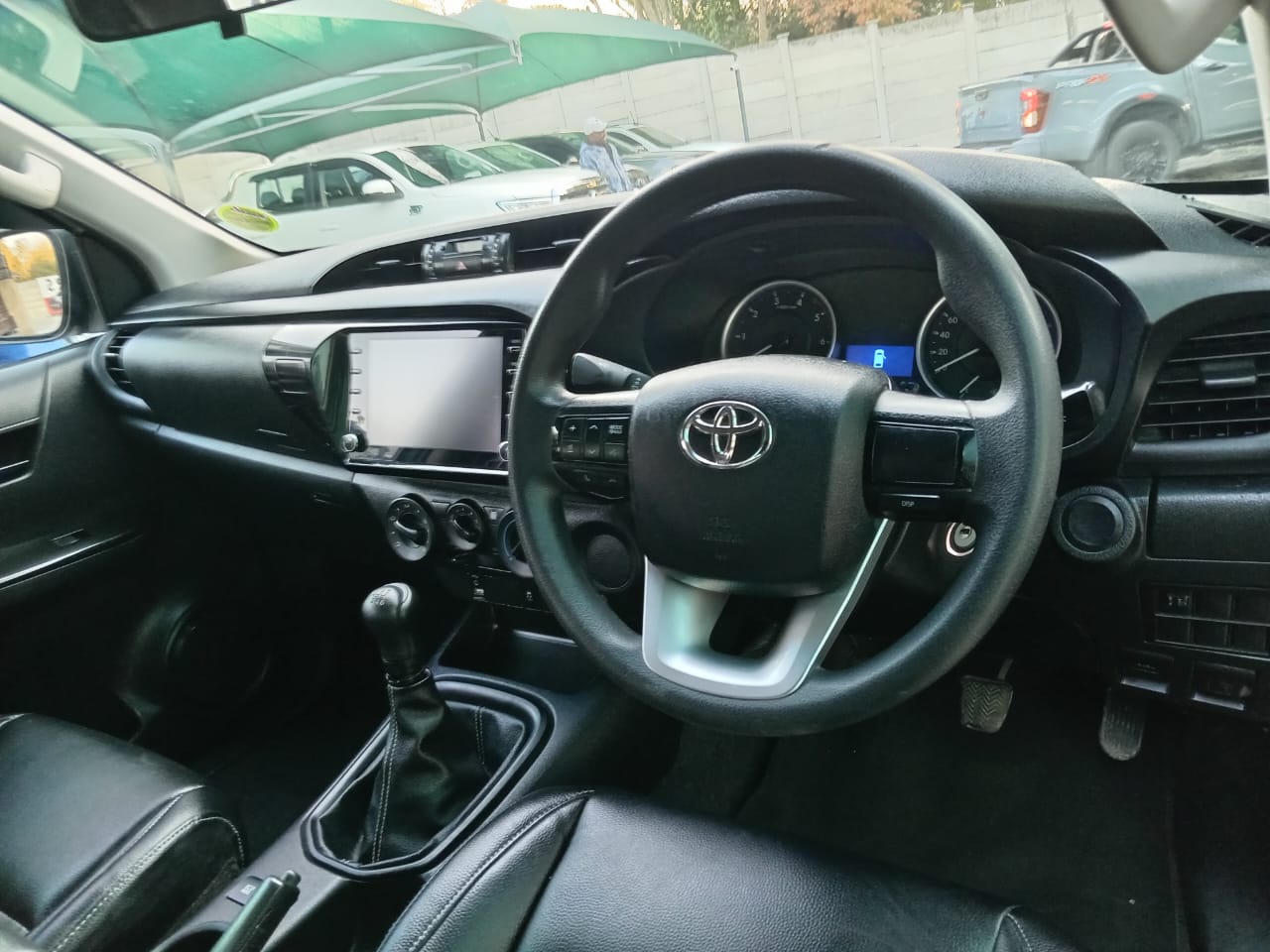 
								Toyota Hilux 2.4 GD6 Double cab. full									