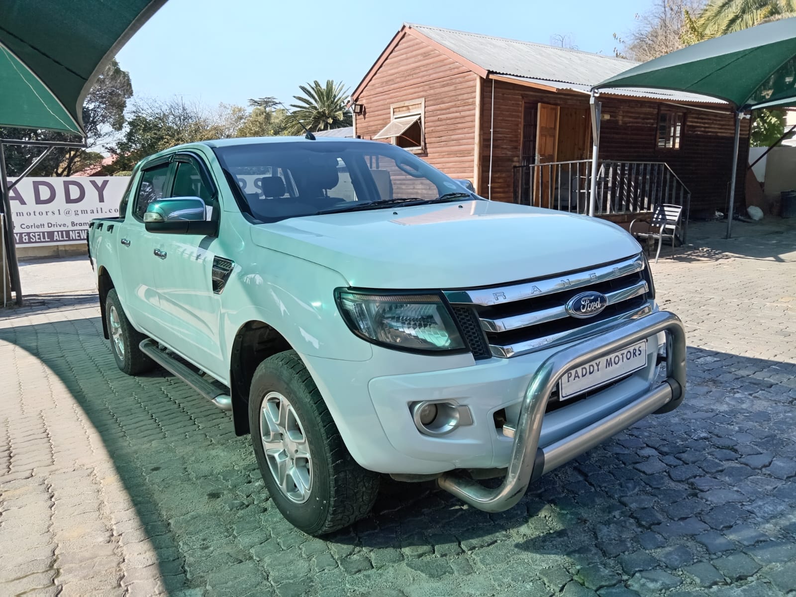 
								Ford Ranger 3.2 TDCI Double cab XLT. full									