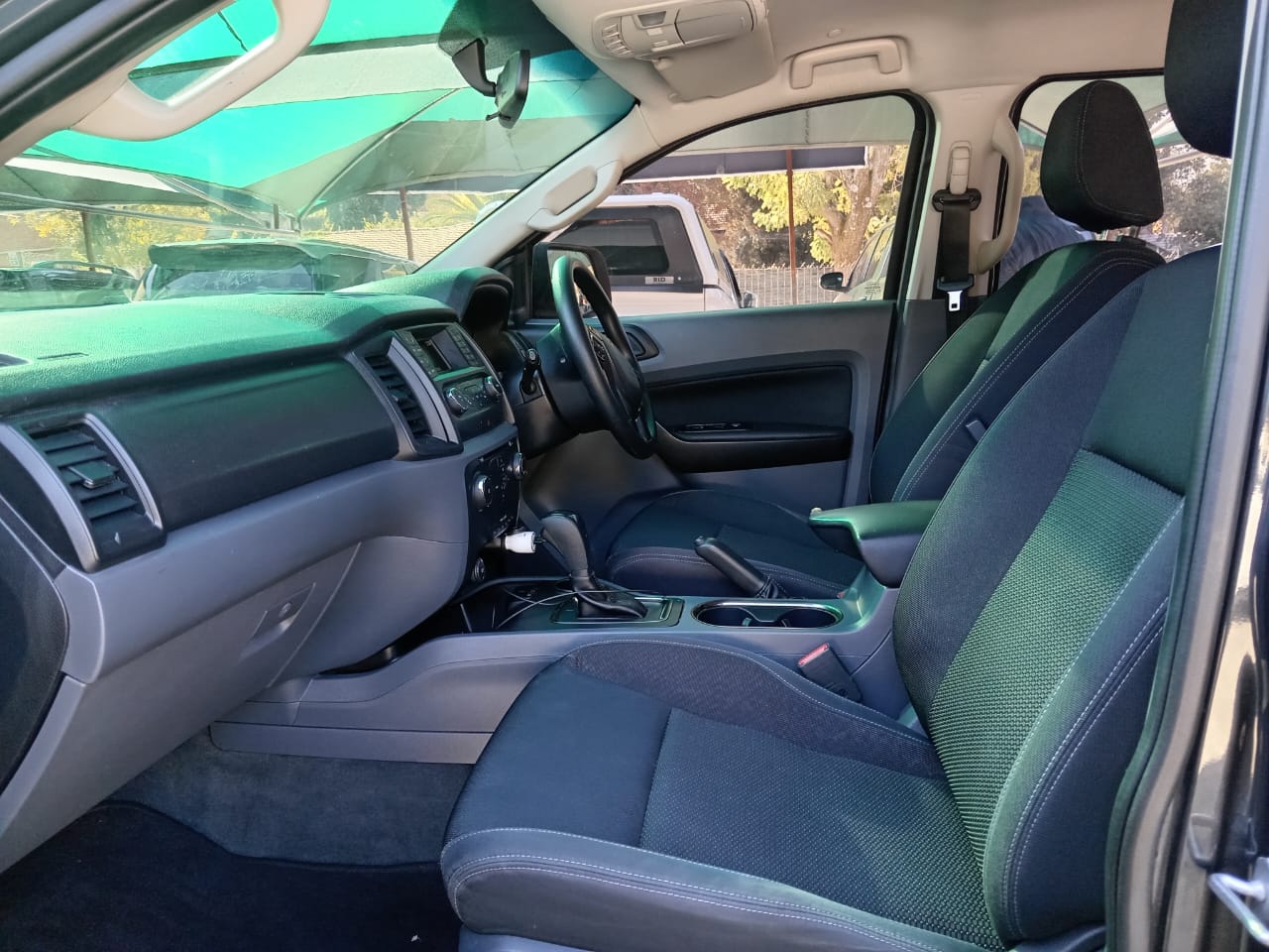 
								Ford Everest 2.2 TDCI 4X2 full									