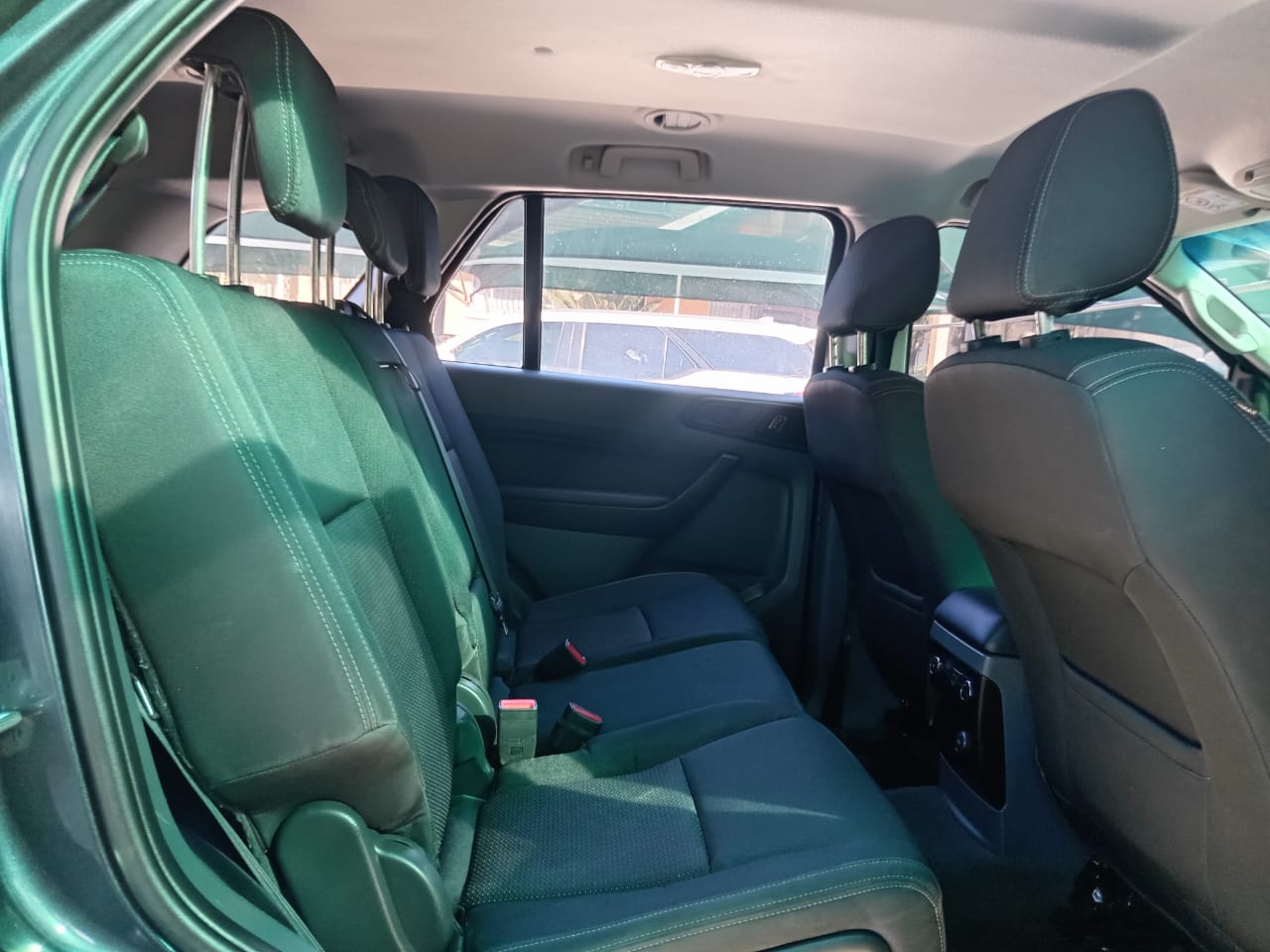 
								Ford Everest 2.2 TDCI 4X2 full									