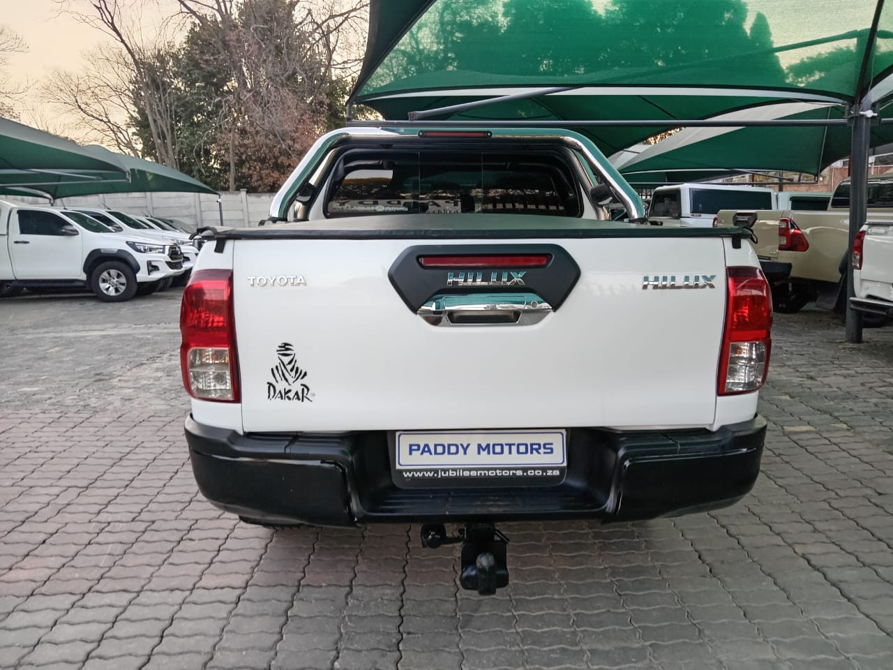 
								Toyota Hilux 2.8 GD6 Double cab full									