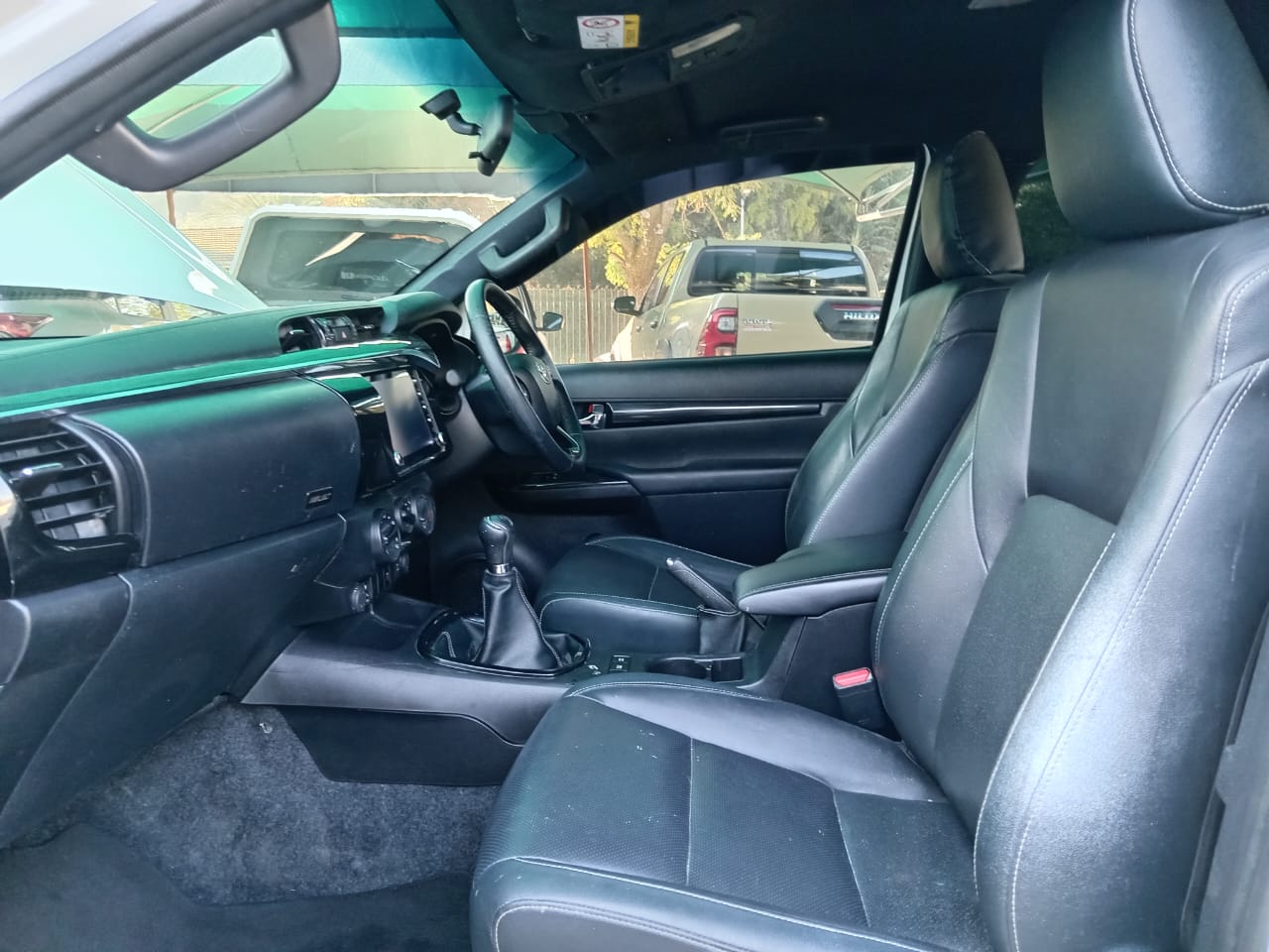 
								Toyota Hilux 2.8 GD6 Extra cab legend50 full									