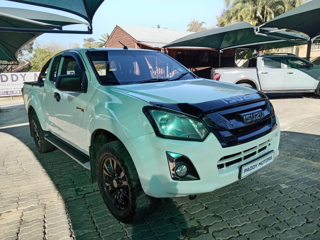 
								Isuzu KB250 D-TEQ X-Rider Extra cab full									