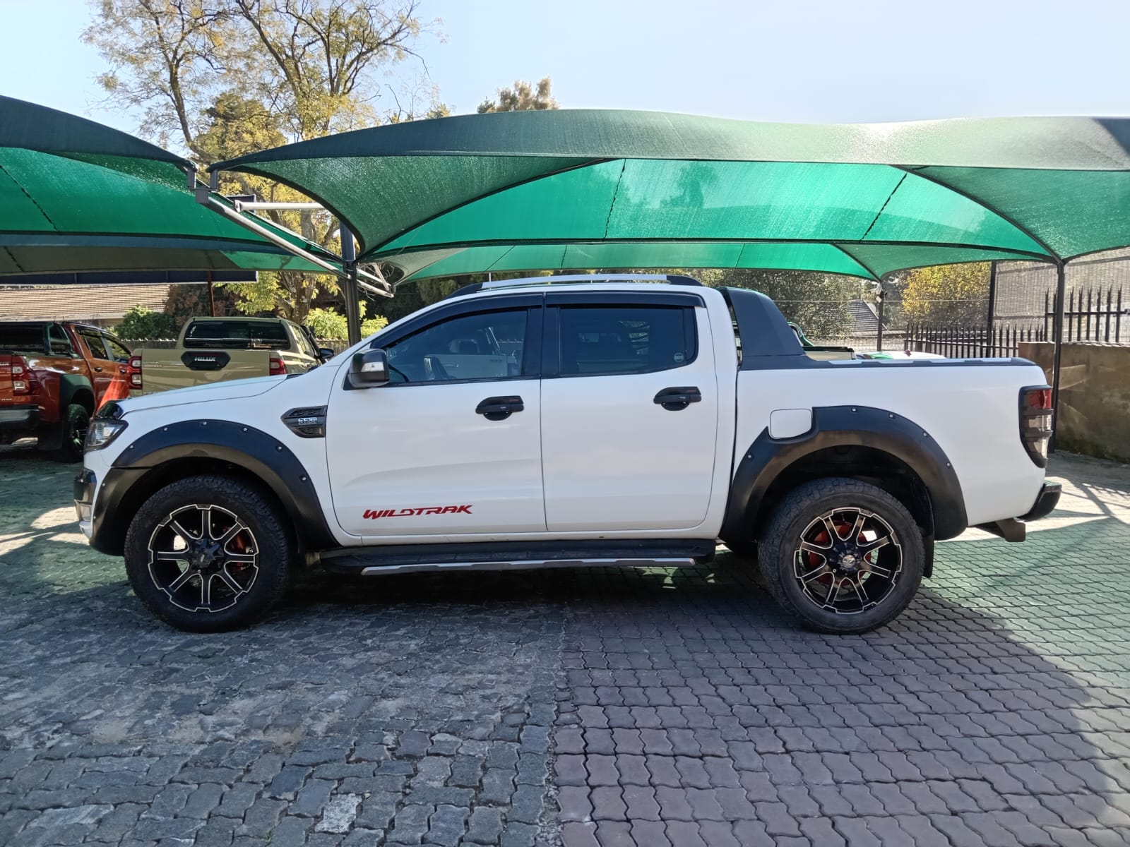 
								Ford Ranger 3.2 TDCI Double cab Wild Trak 4×2 full									