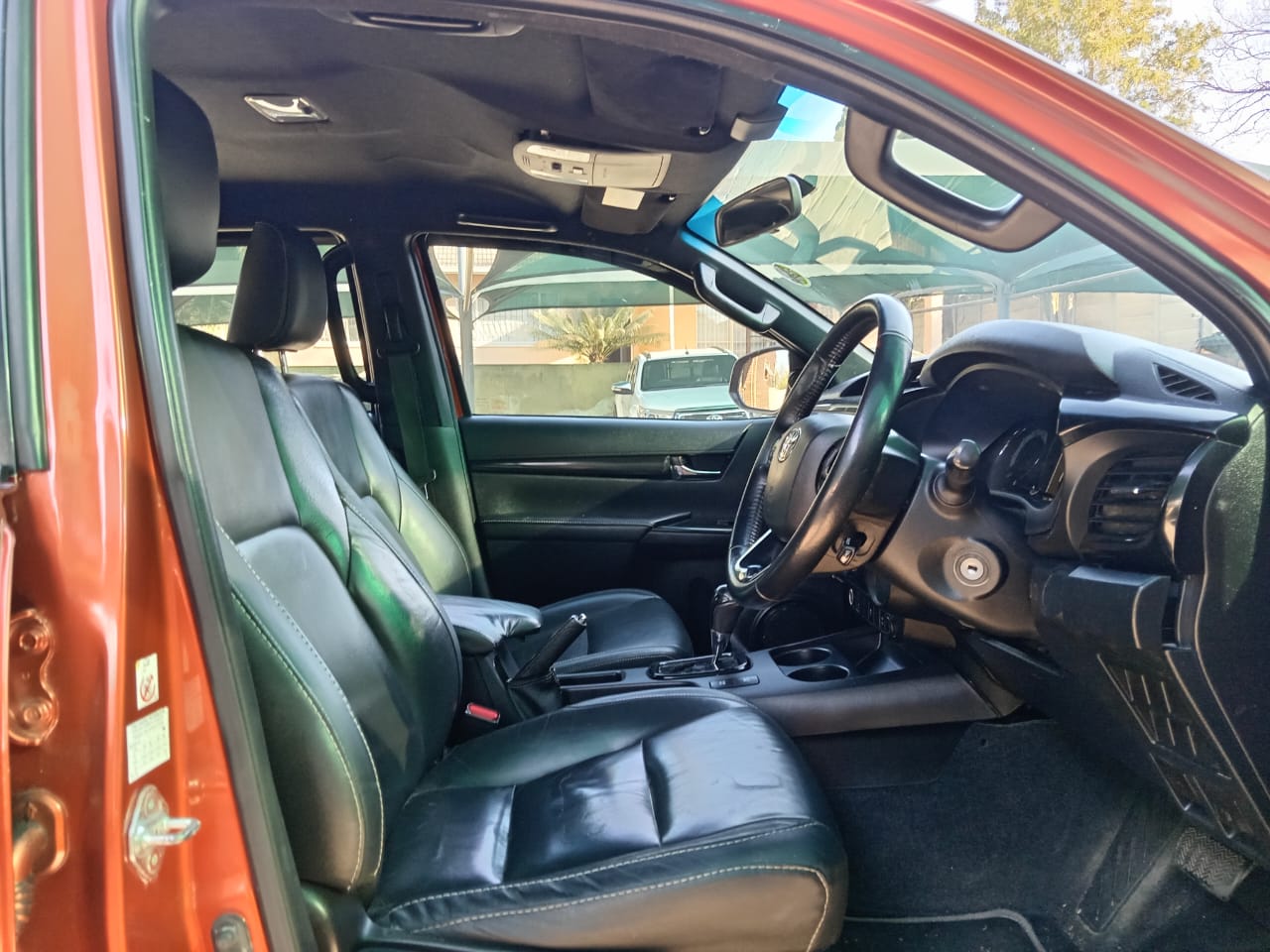 
								Toyota Hilux 2.8 GD6 Double cab full									