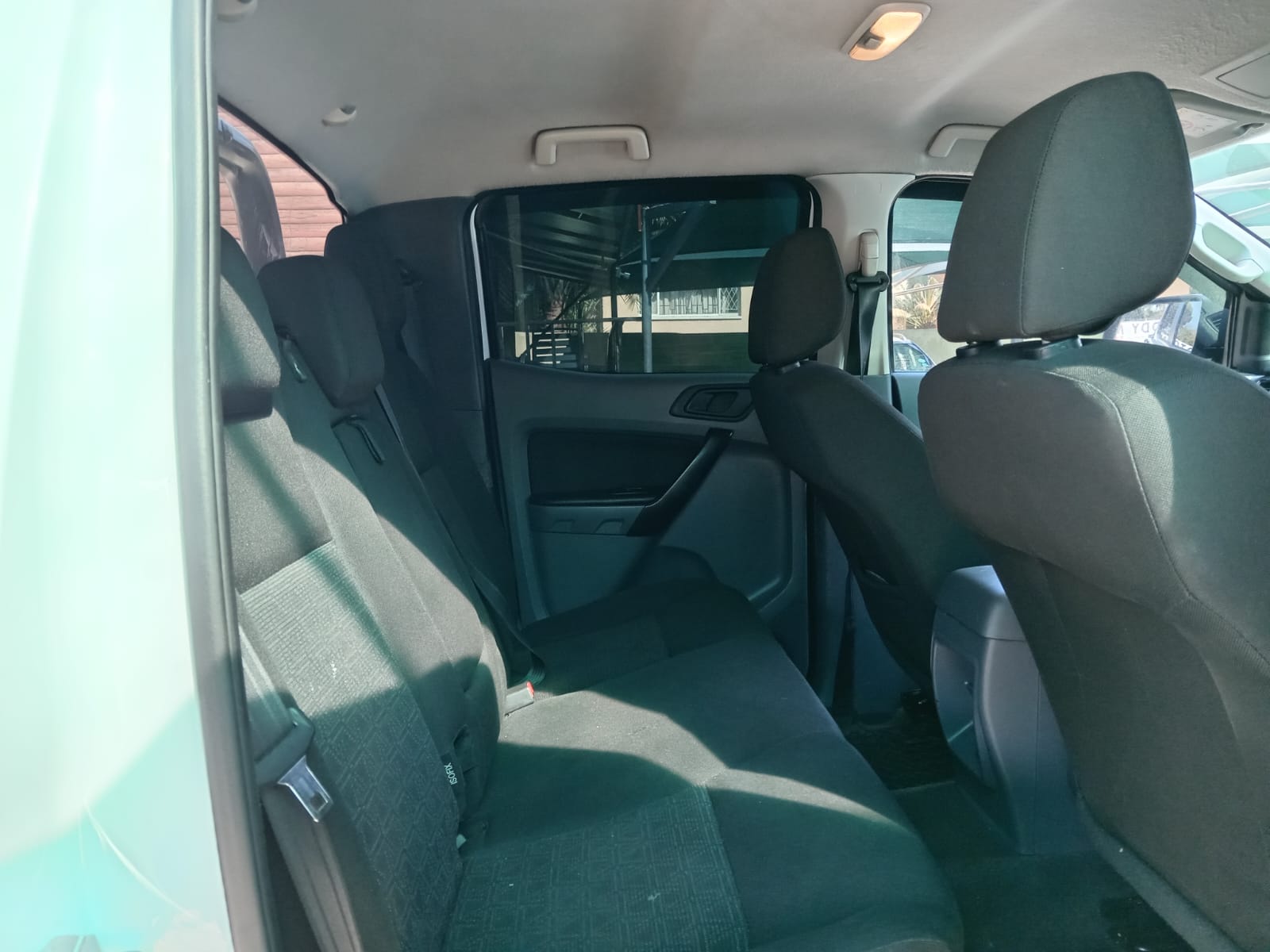 
								Ford Ranger 2.2 TDCI Double cab XLT 4×2. full									