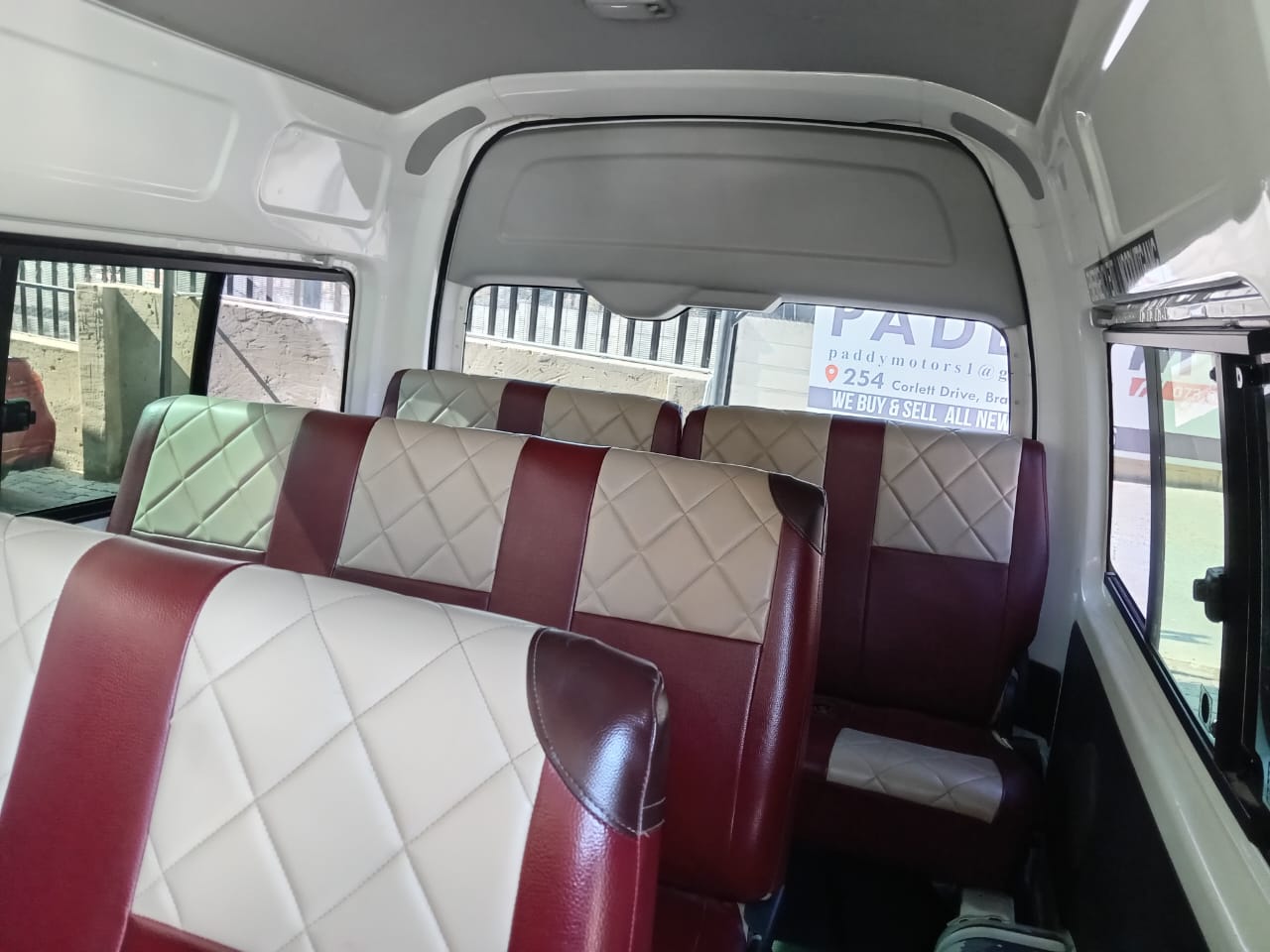 
								Toyota Quantum 2.5D-4D Sesfikile full									