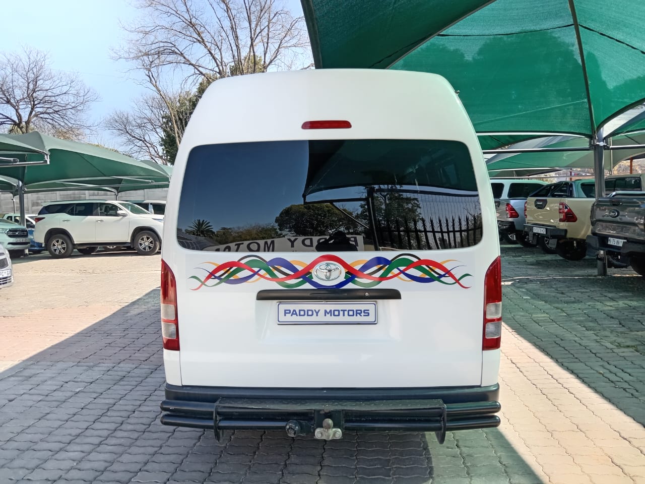 
								Toyota Quantum 2.5D-4D Sesfikile full									