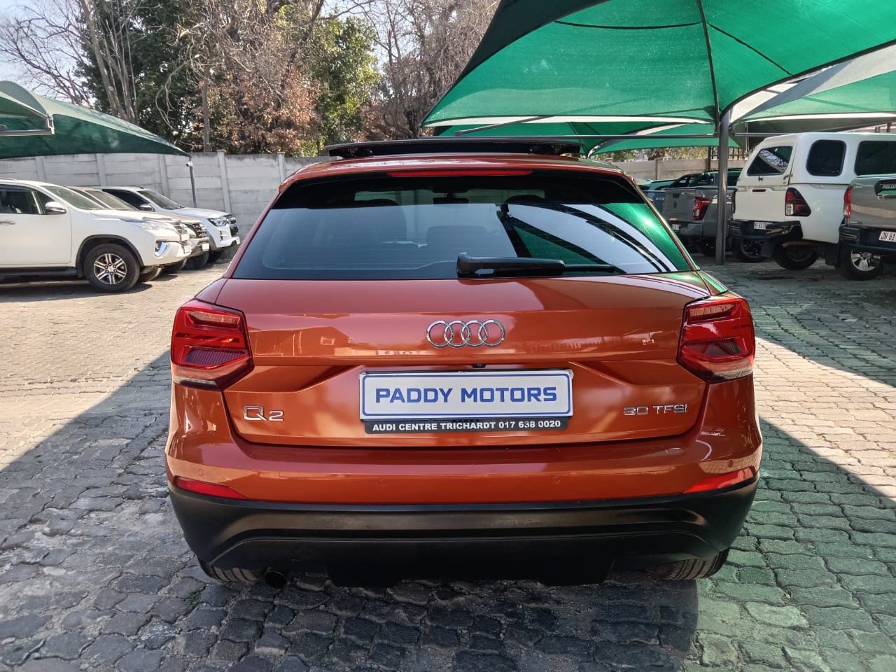 
								Audi Q2 1.0 TFSI full									