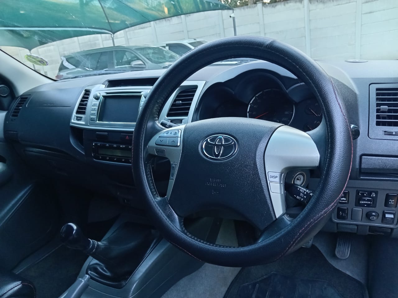 
								Toyota Hilux 3.0D4D Double cab 4×2 full									