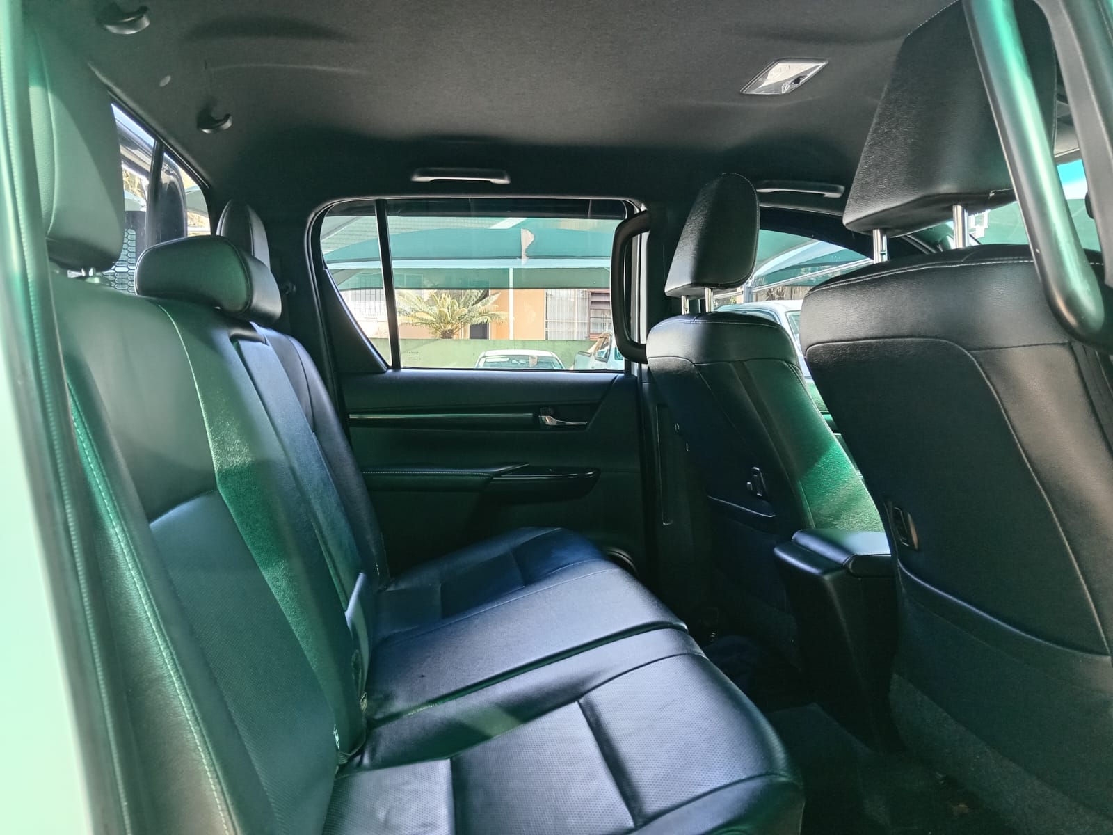 
								Toyota Hilux 2.8 GD6 Double cab 4×4 full									