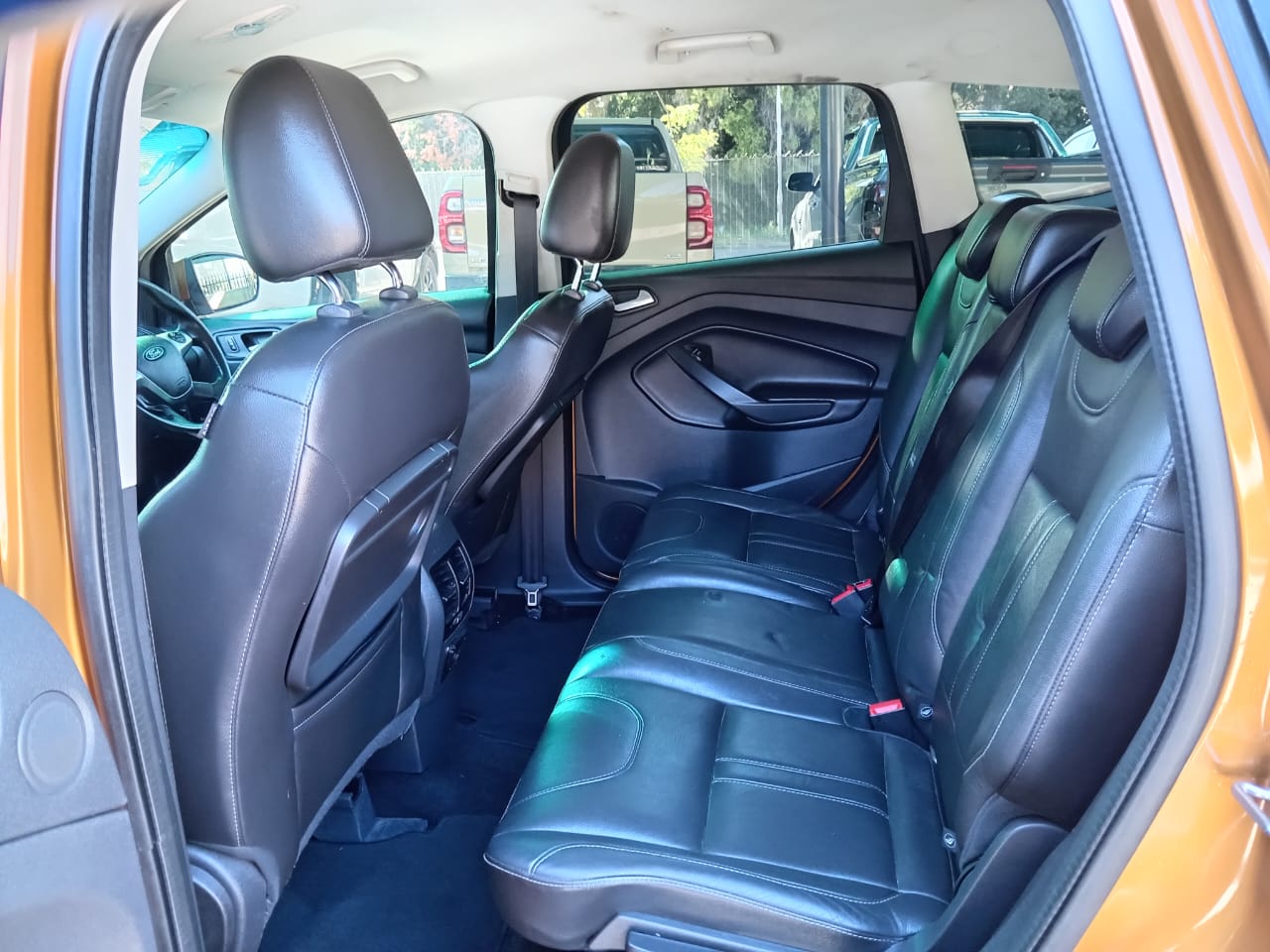 
								Ford Kuga 2.0 Auto full									