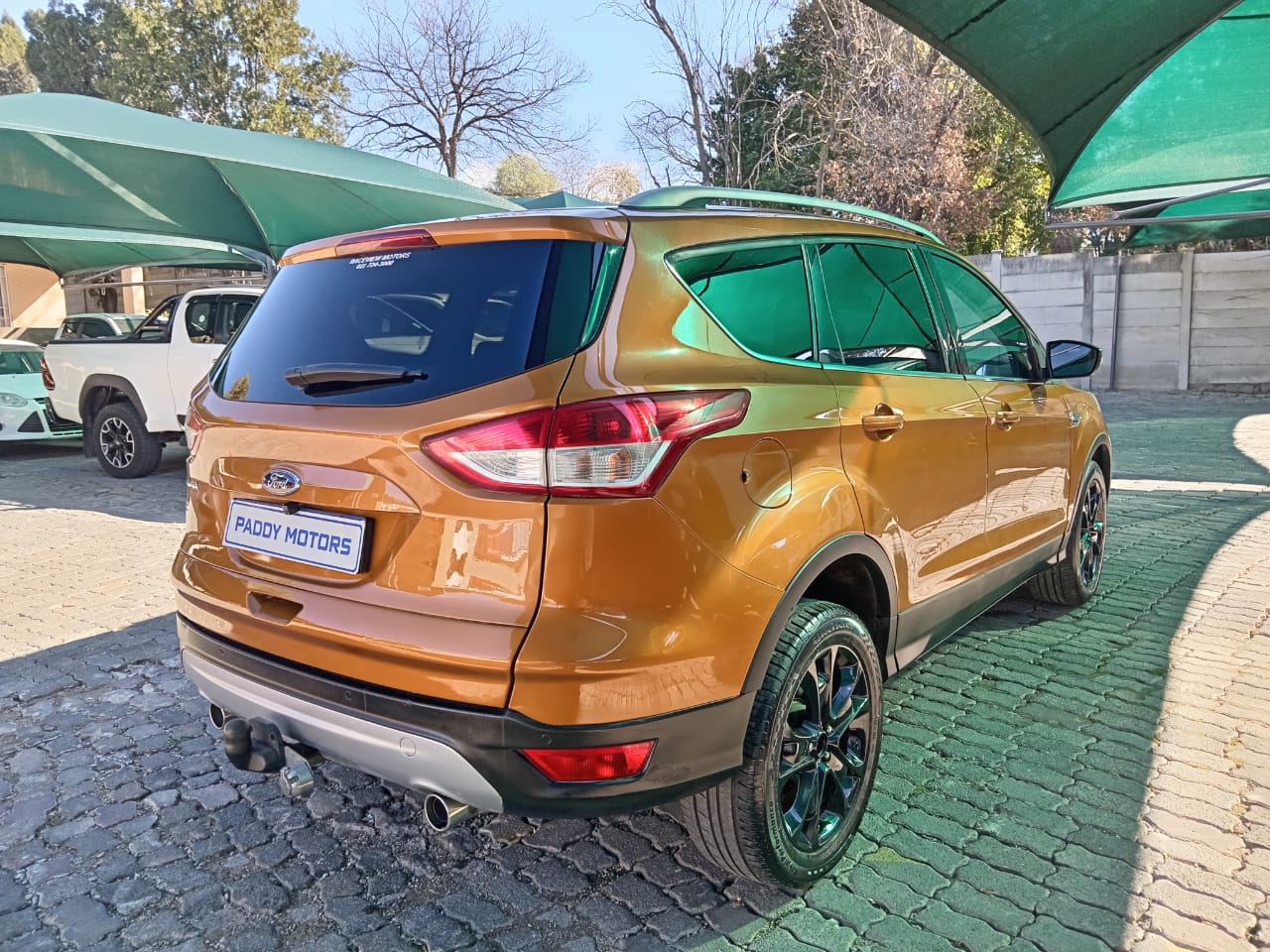 
								Ford Kuga 2.0 Auto full									