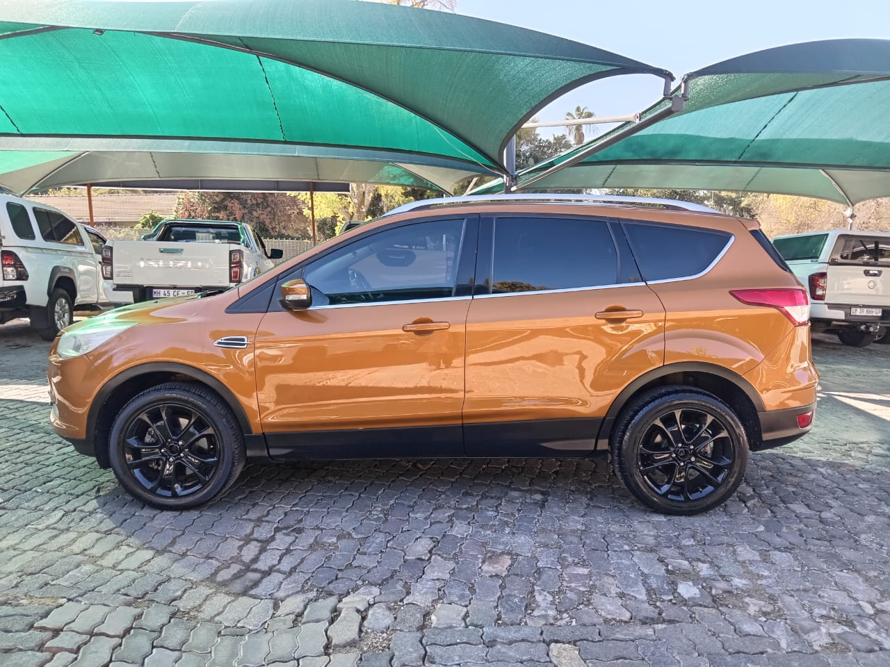 
								Ford Kuga 2.0 Auto full									