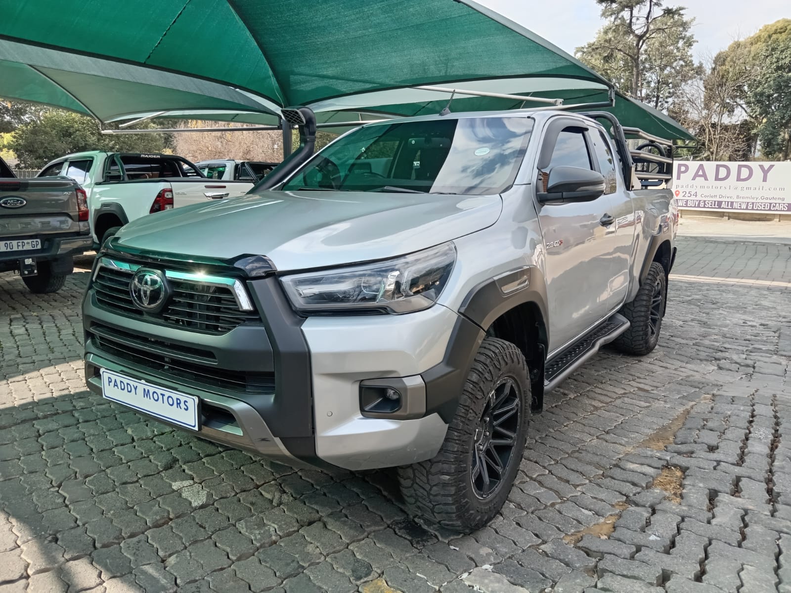 Toyota Hilux 2.8GD6 Extra cab 4×4 legend