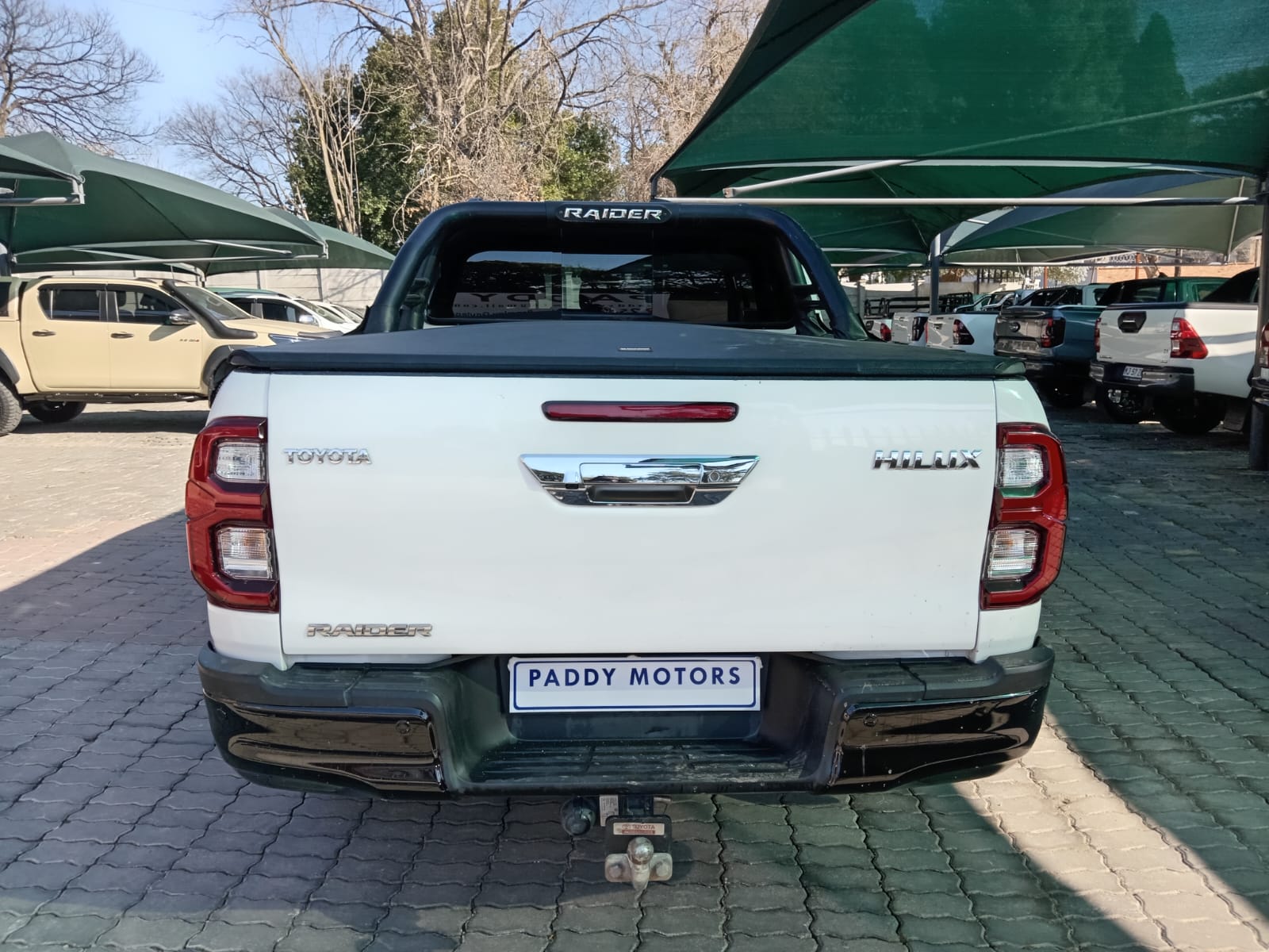 
								Toyota Hilux 2.4 gd6 Double cab 4×2 full									