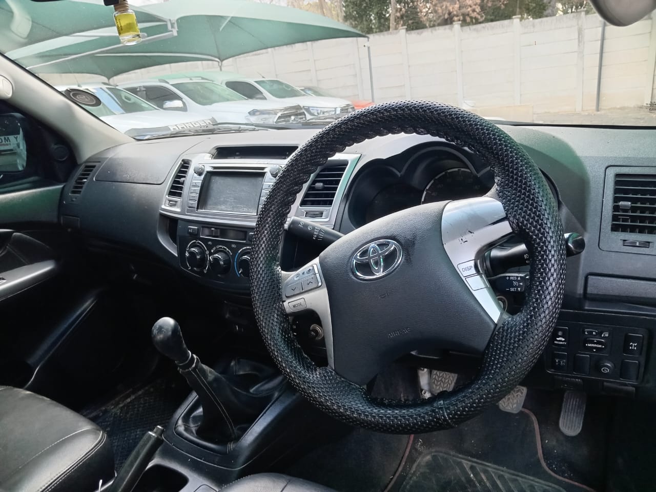 
								Toyota Hilux 3.0 D4D Extra cab Legend 45 full									