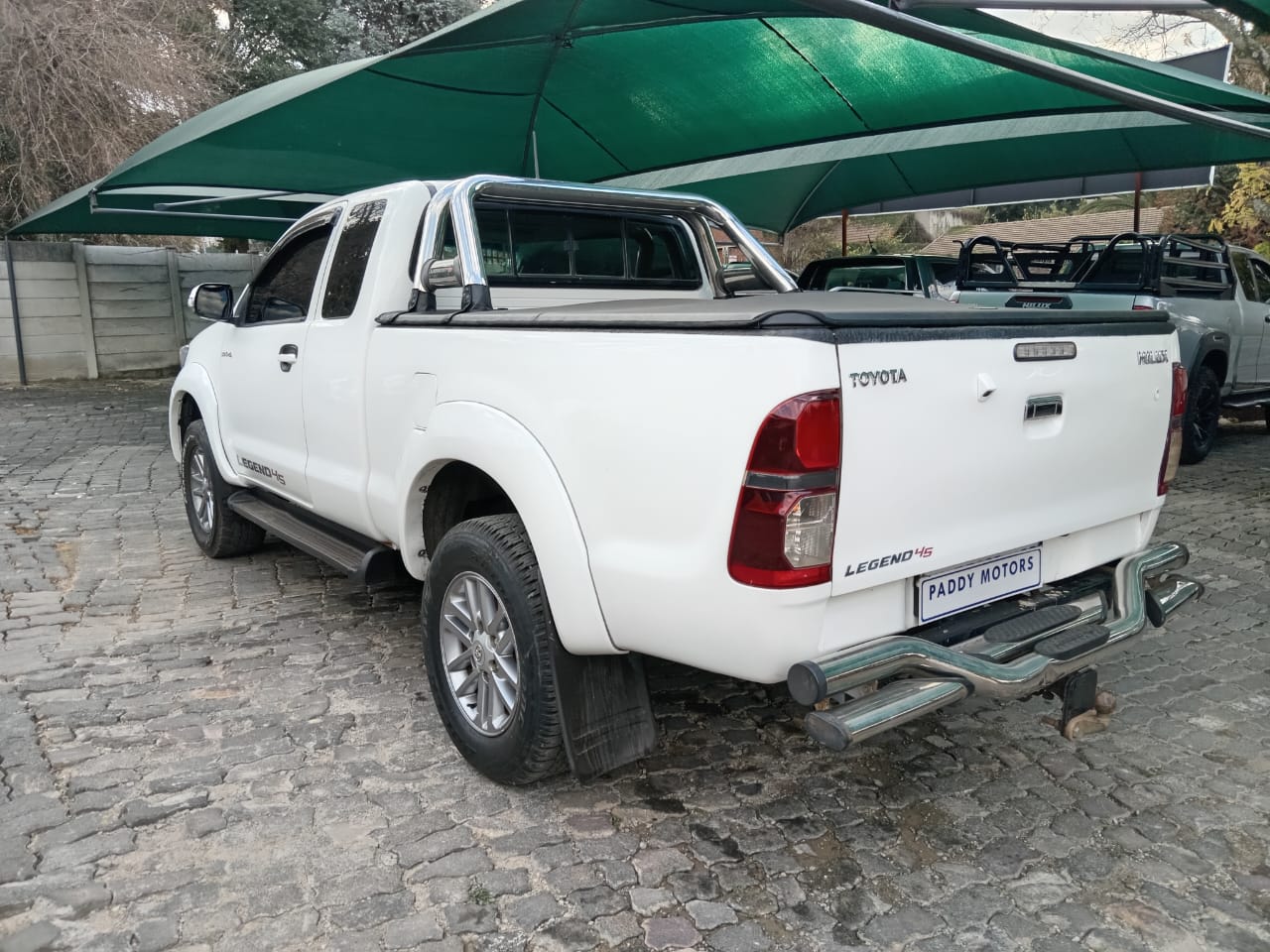 
								Toyota Hilux 3.0 D4D Extra cab Legend 45 full									