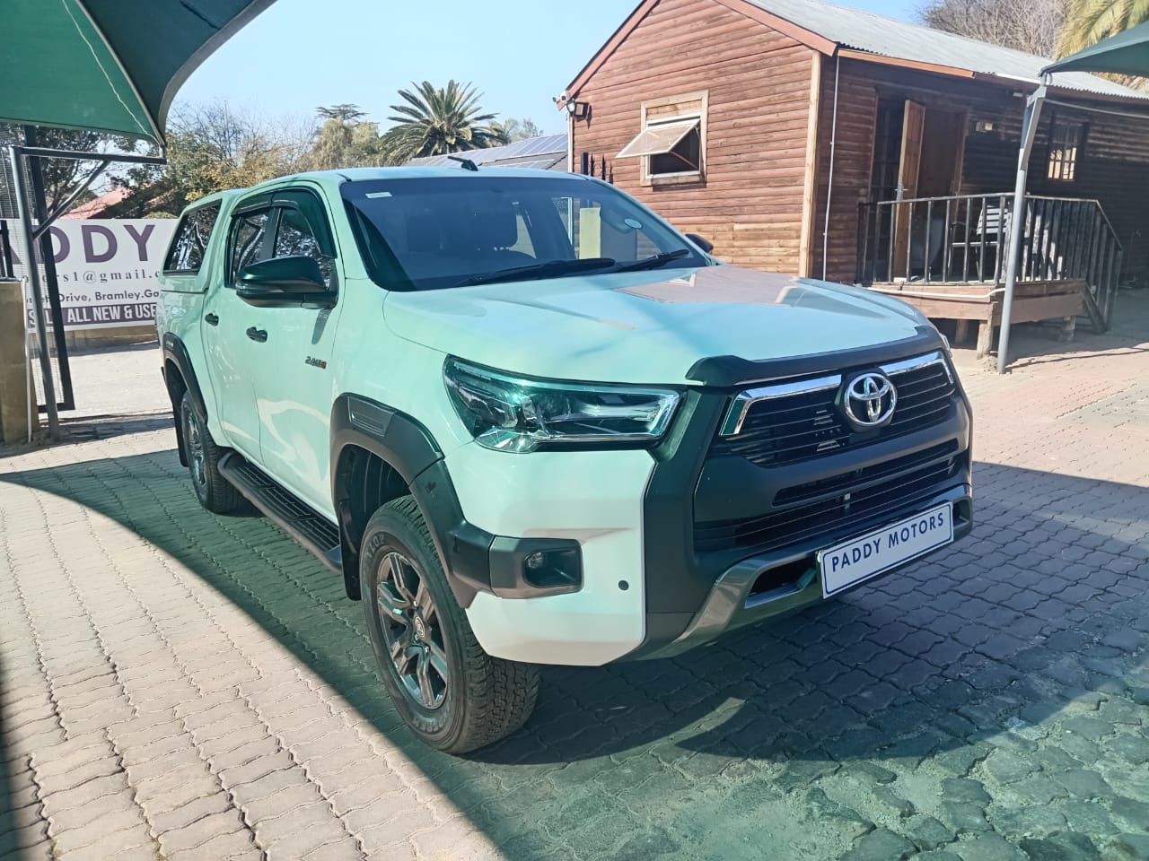 
								Toyota Hilux 2.4GD6 Double cab 4×4. full									