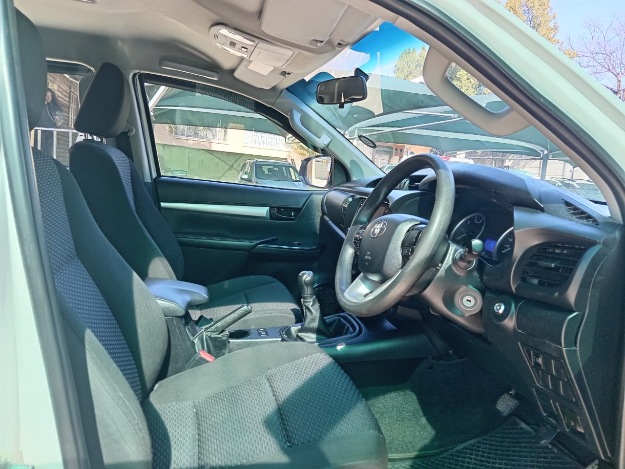 
								Toyota Hilux 2.4GD6 Double cab 4×4. full									