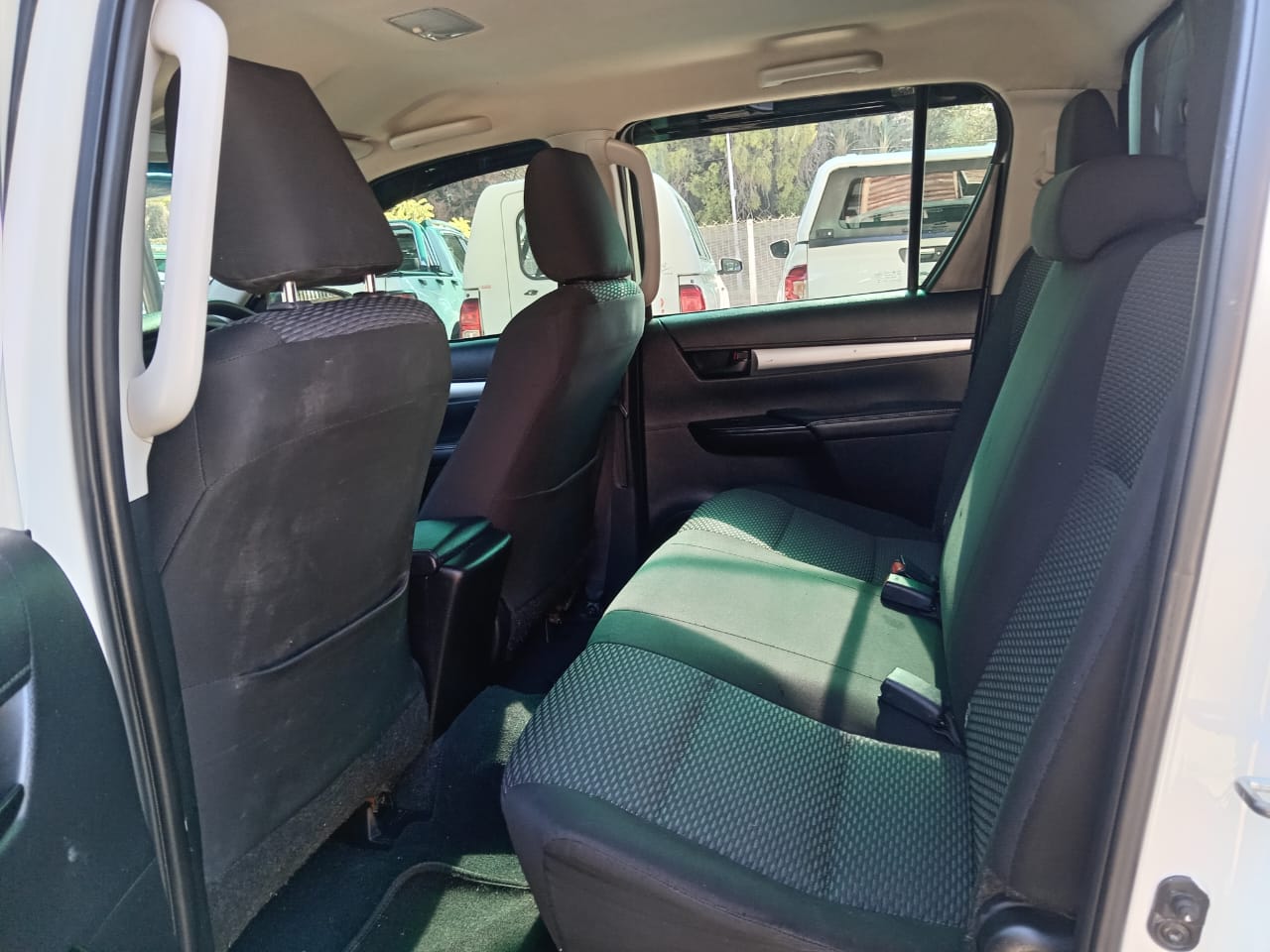 
								Toyota Hilux 2.4GD6 Double cab 4×4. full									