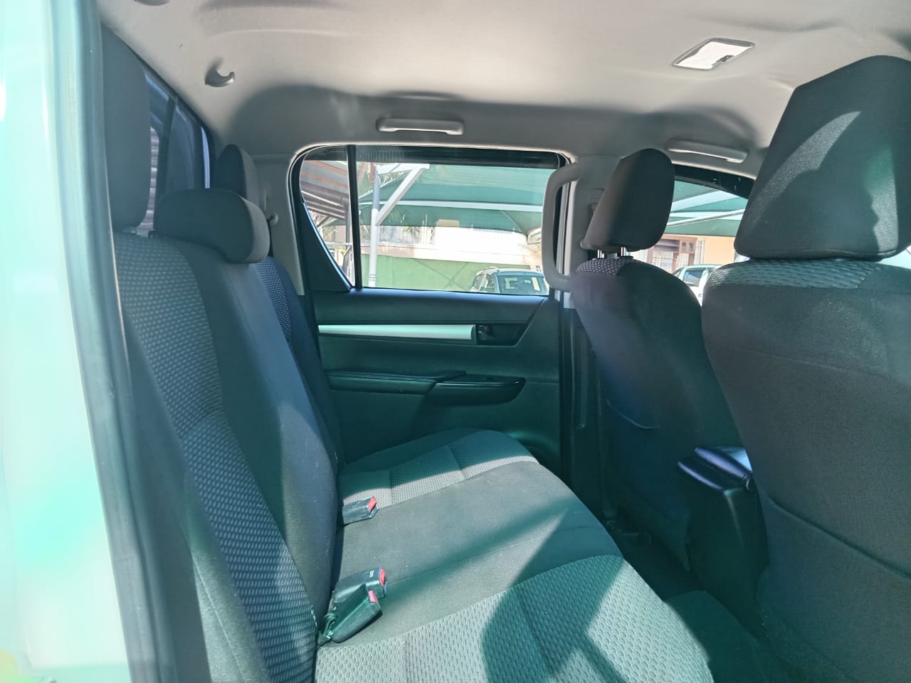 
								Toyota Hilux 2.4GD6 Double cab 4×4. full									