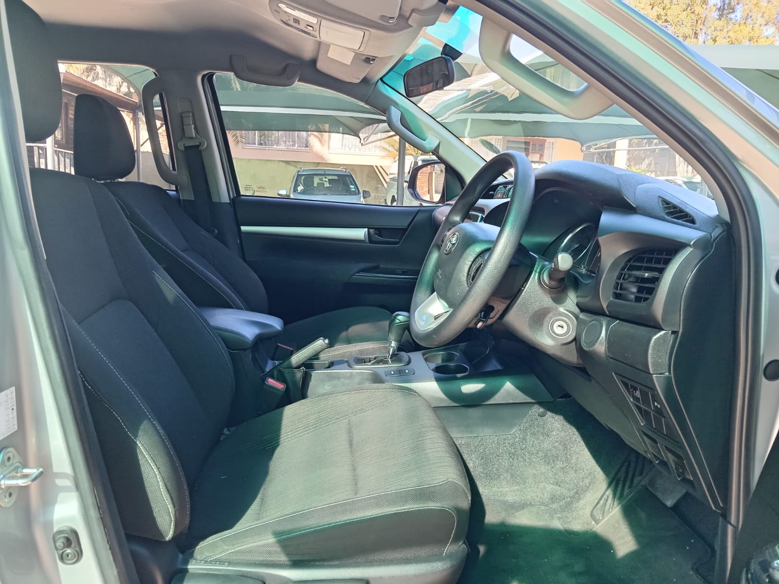 
								Toyota Hilux 2.4 GD6 double cab 4×2. full									