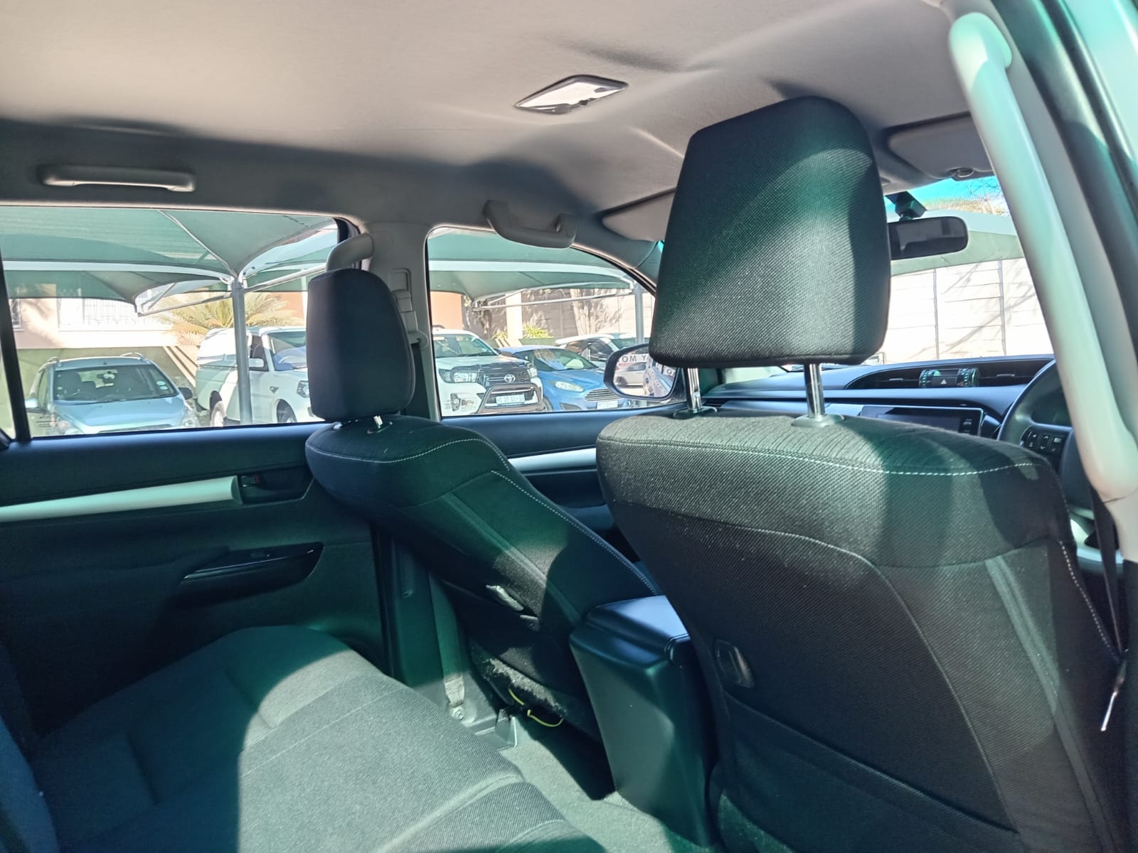 
								Toyota Hilux 2.4 GD6 double cab 4×2. full									