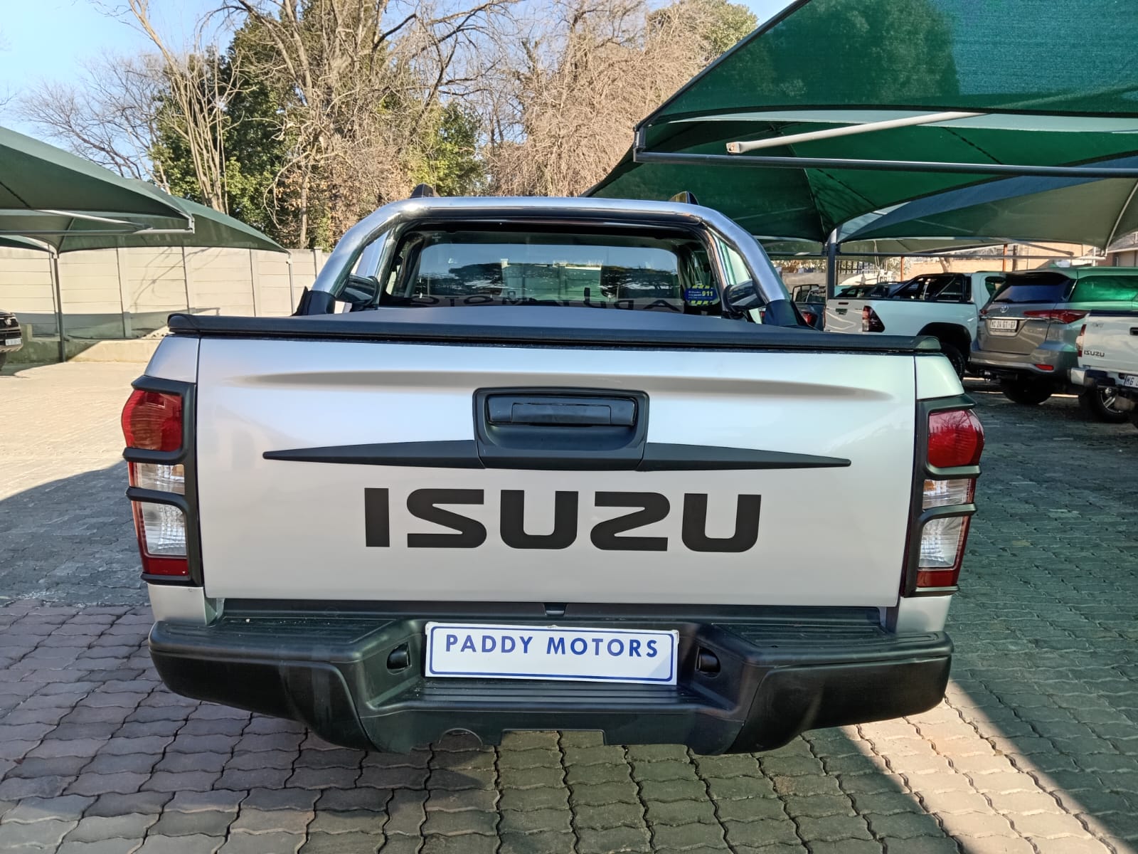 
								Isuzu KB250 D-teq double cab 4×2 full									