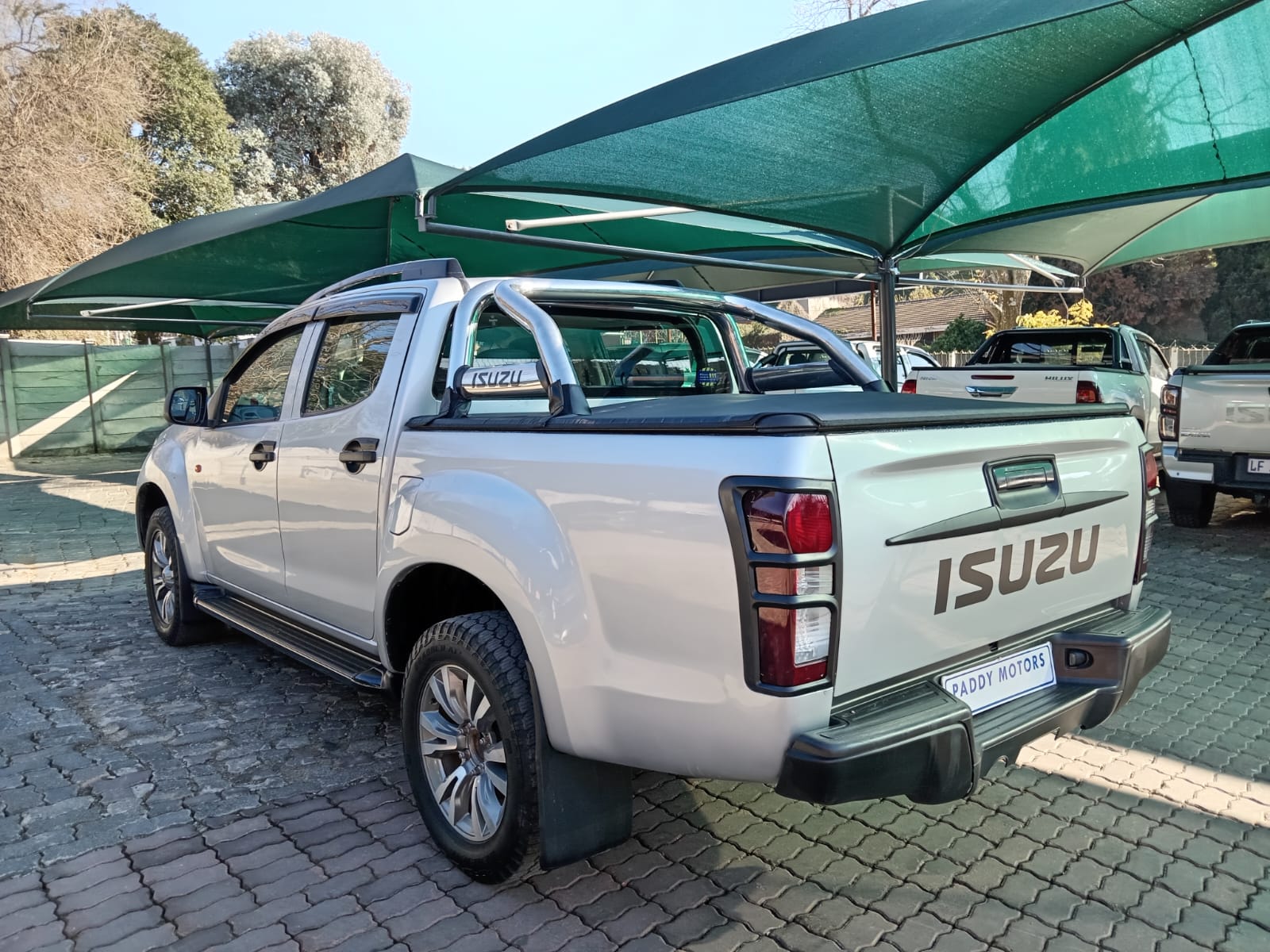 
								Isuzu KB250 D-teq double cab 4×2 full									