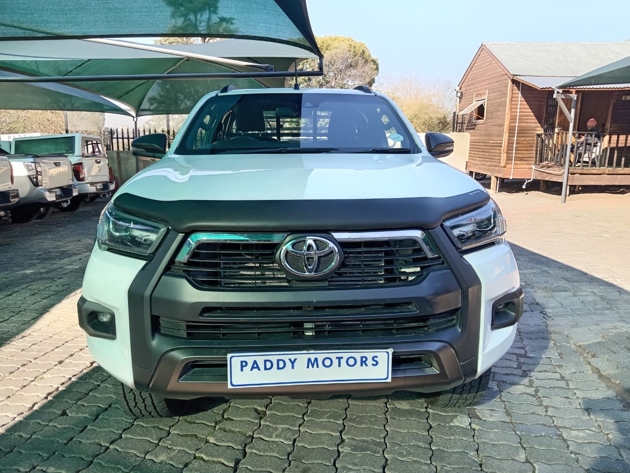 
								Toyota Hilux 2.8GD6 Extra cab 4×4 legend full									