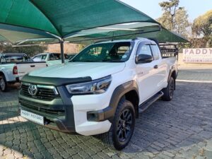 Toyota Hilux 2.8GD6 Extra cab 4×4 legend