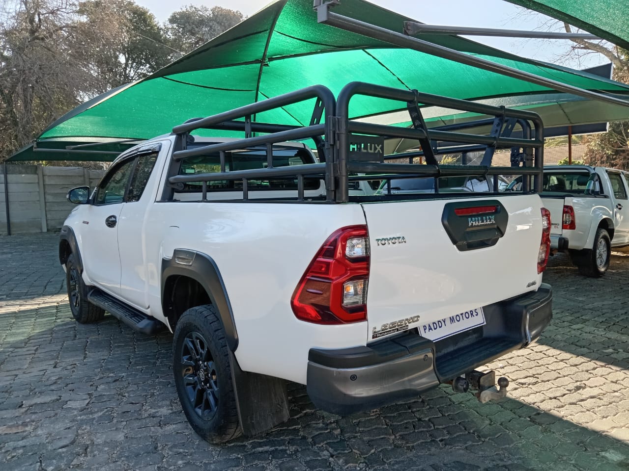 
								Toyota Hilux 2.8GD6 Extra cab 4×4 legend full									