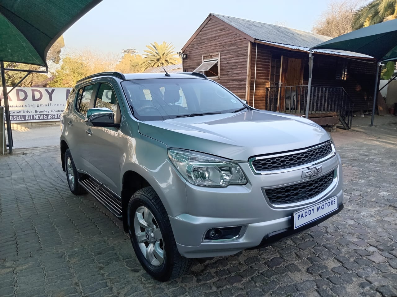 
								Chevrolet trailblazer 2.8 SUV full									