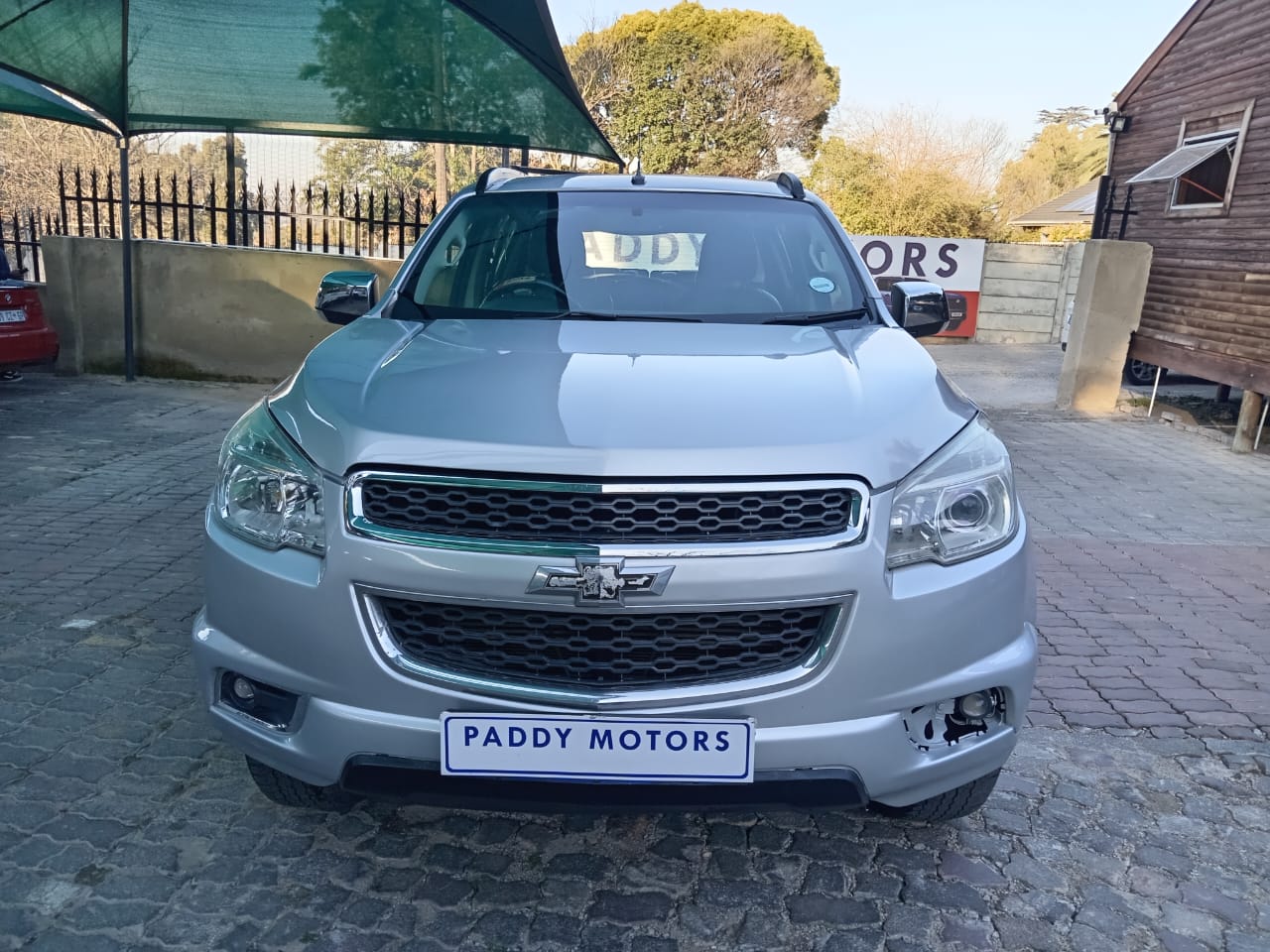 
								Chevrolet trailblazer 2.8 SUV full									