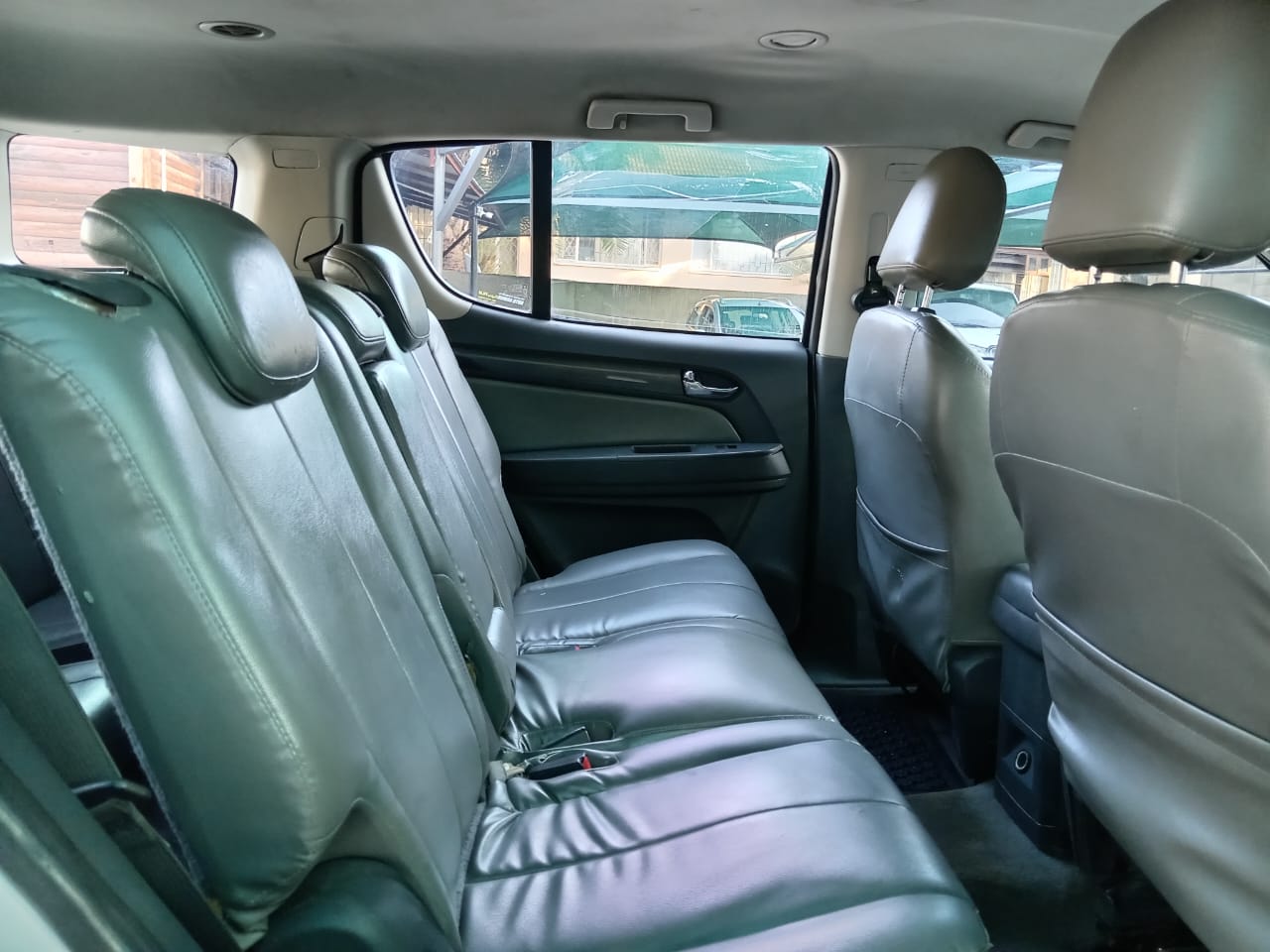 
								Chevrolet trailblazer 2.8 SUV full									