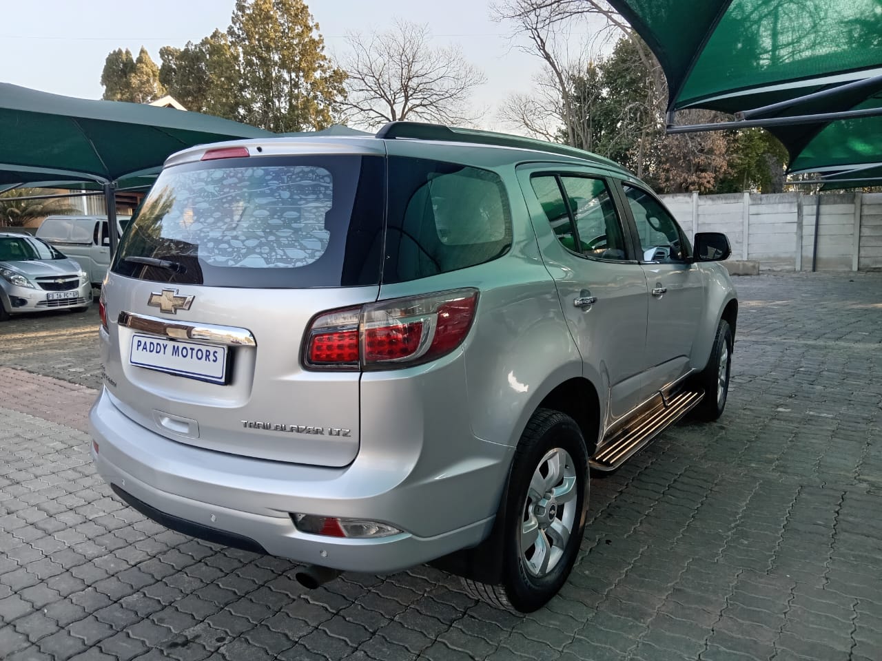 
								Chevrolet trailblazer 2.8 SUV full									