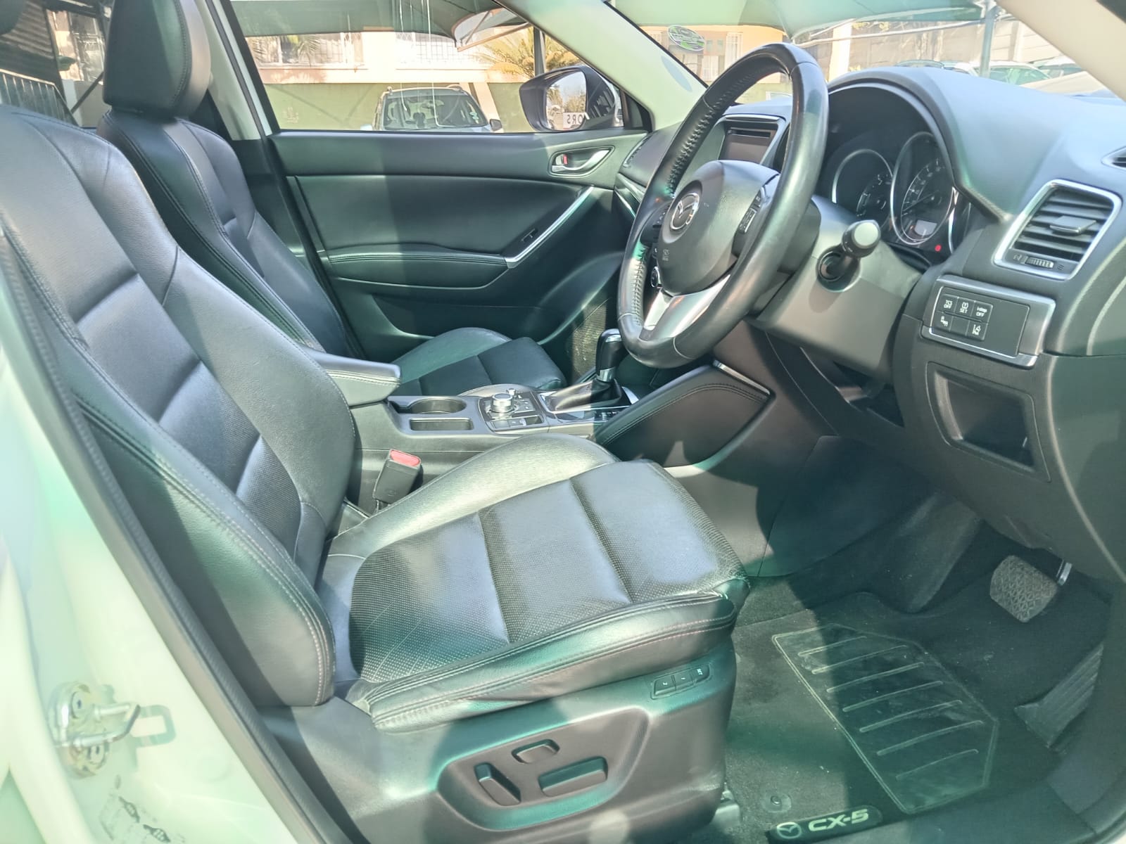 
								Mazda CX5 2.2 DE Active Auto. full									