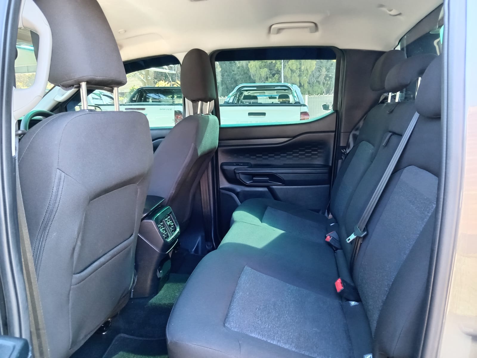 
								Ford Ranger 2.0 SIT Double cab 4×2 full									