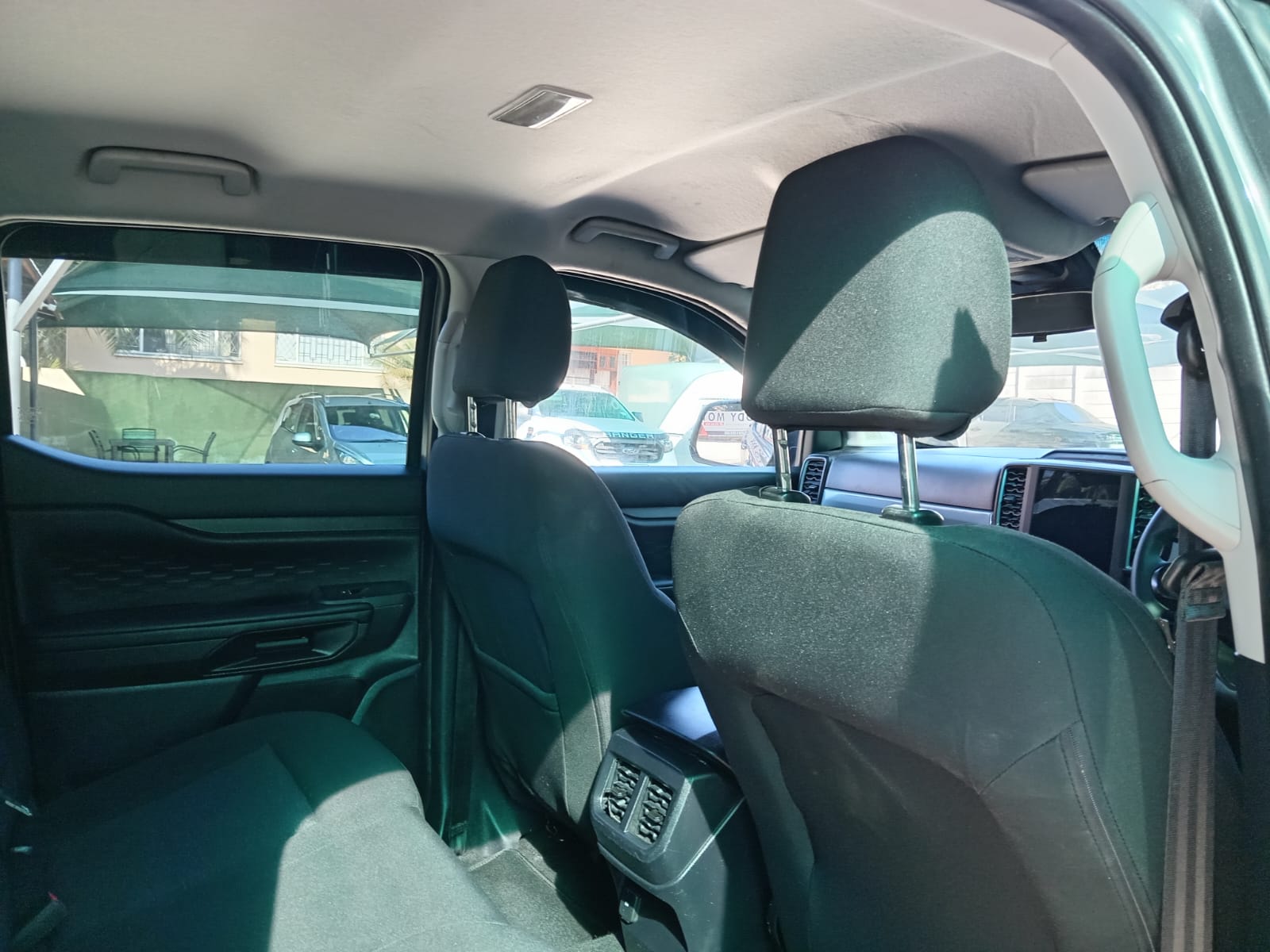 
								Ford Ranger 2.0 SIT Double cab 4×2 full									