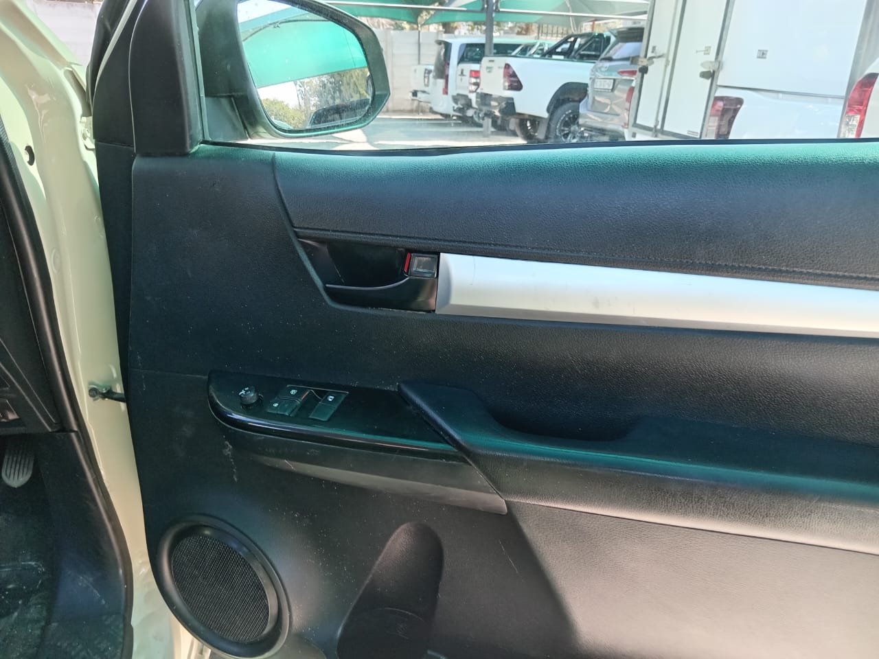 
								Toyota Hilux 2.4 GD6 Single cab full									